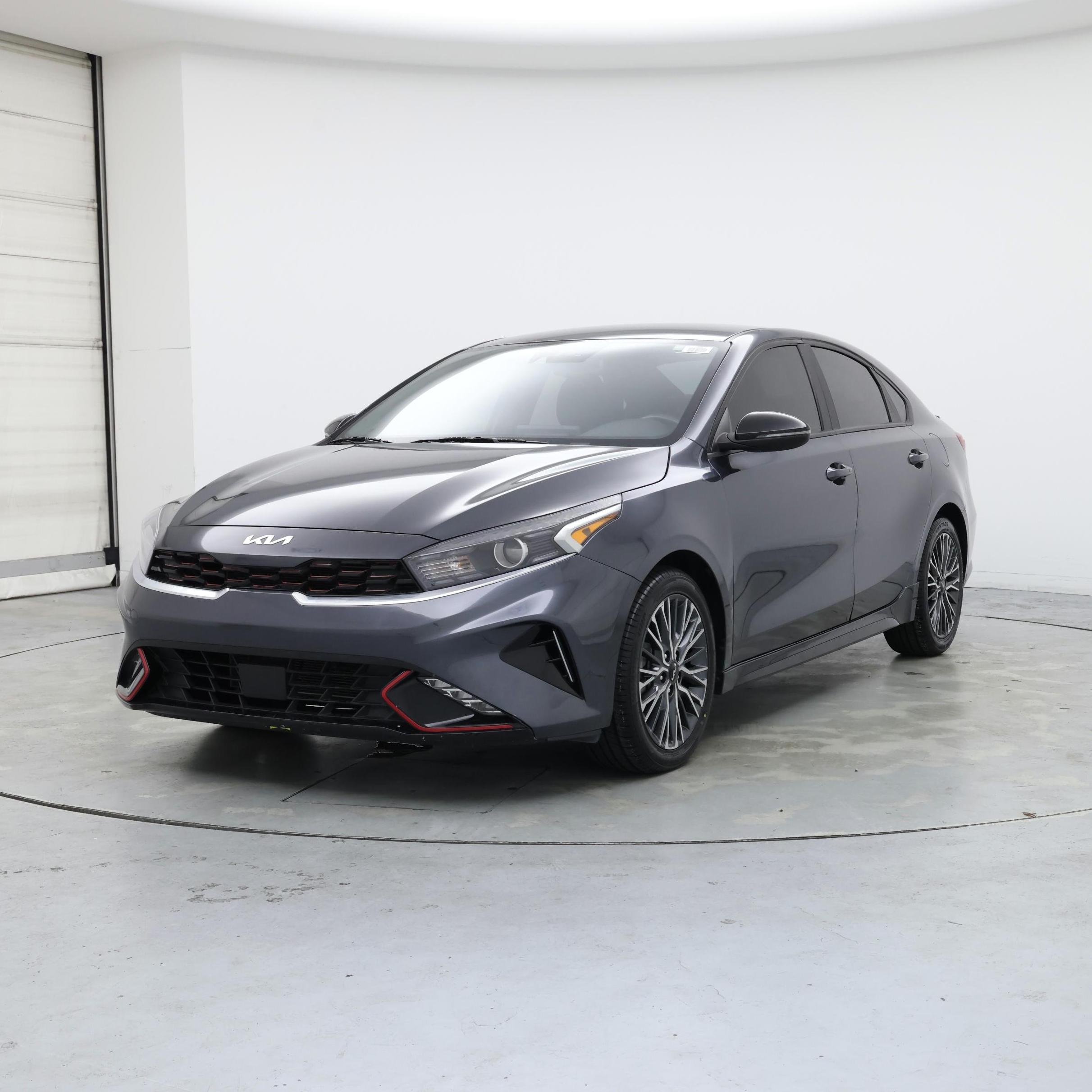 Thumbnail: 2023 Kia Forte - 4