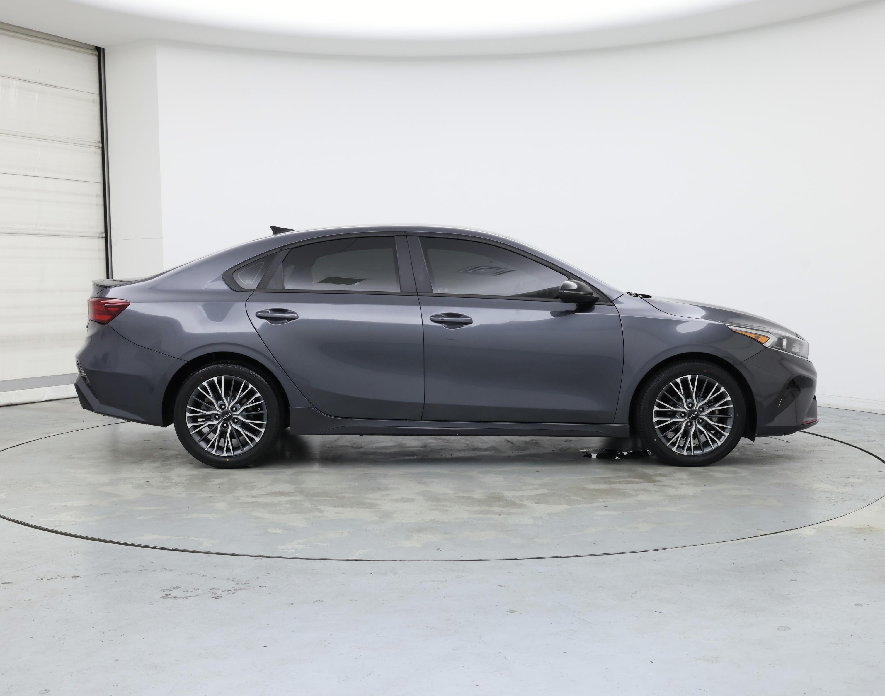 Thumbnail: 2023 Kia Forte - 7