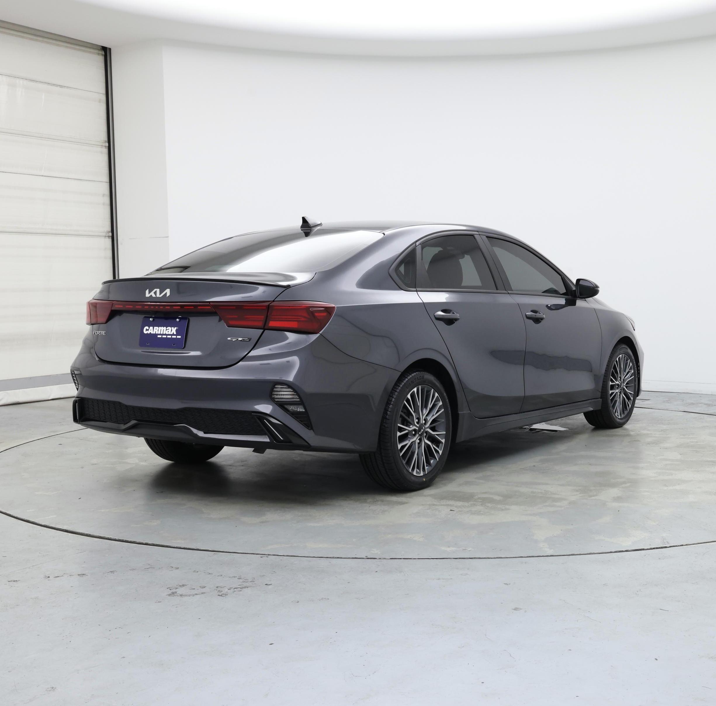 Thumbnail: 2023 Kia Forte - 8