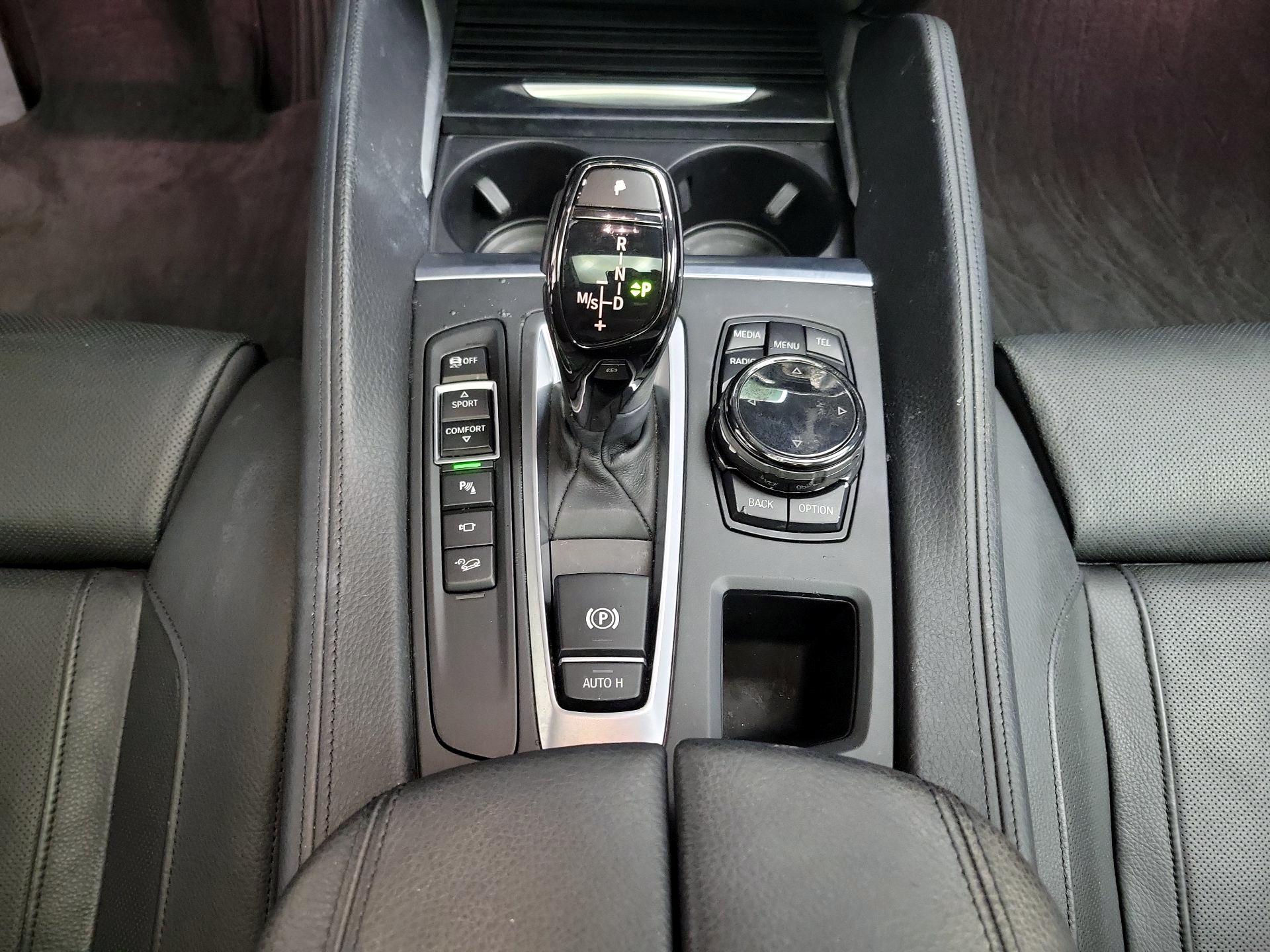 Thumbnail: 2015 BMW X6 - 18