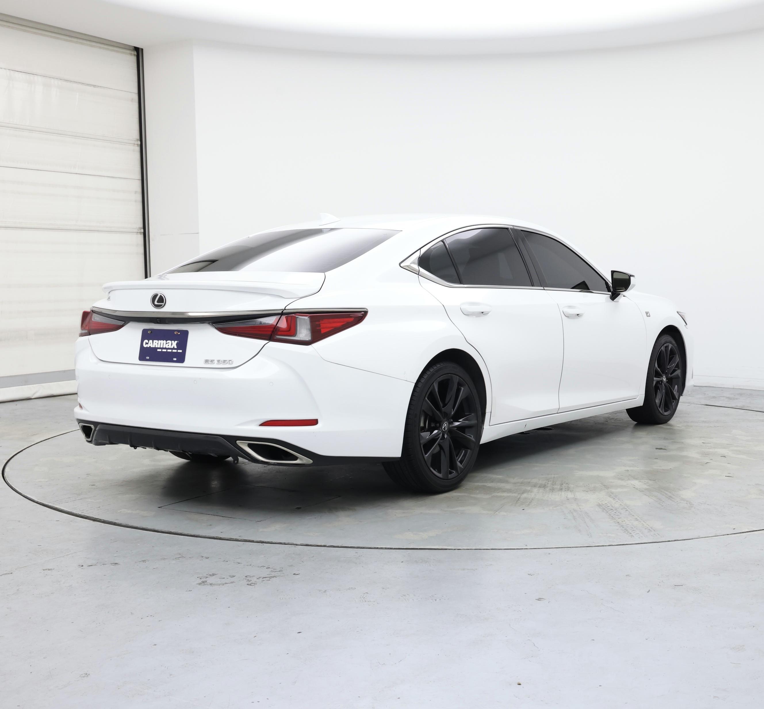 Thumbnail: 2022 Lexus ES - 8
