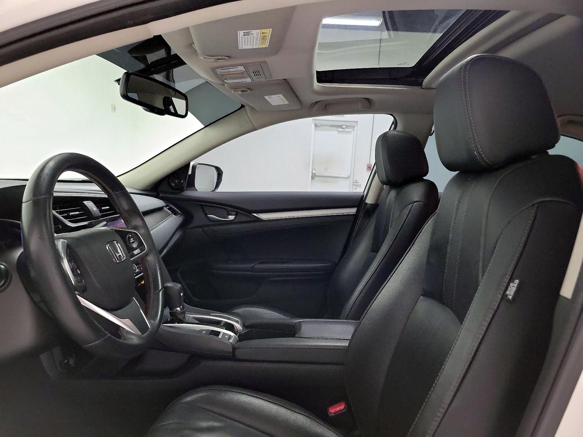 Thumbnail: 2017 Honda Civic - 19