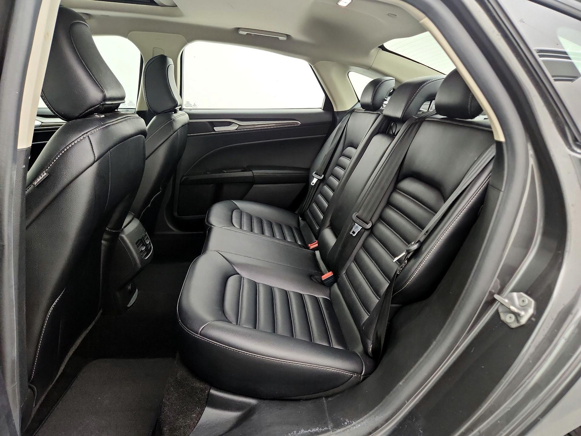 Thumbnail: 2020 Ford Fusion - 20