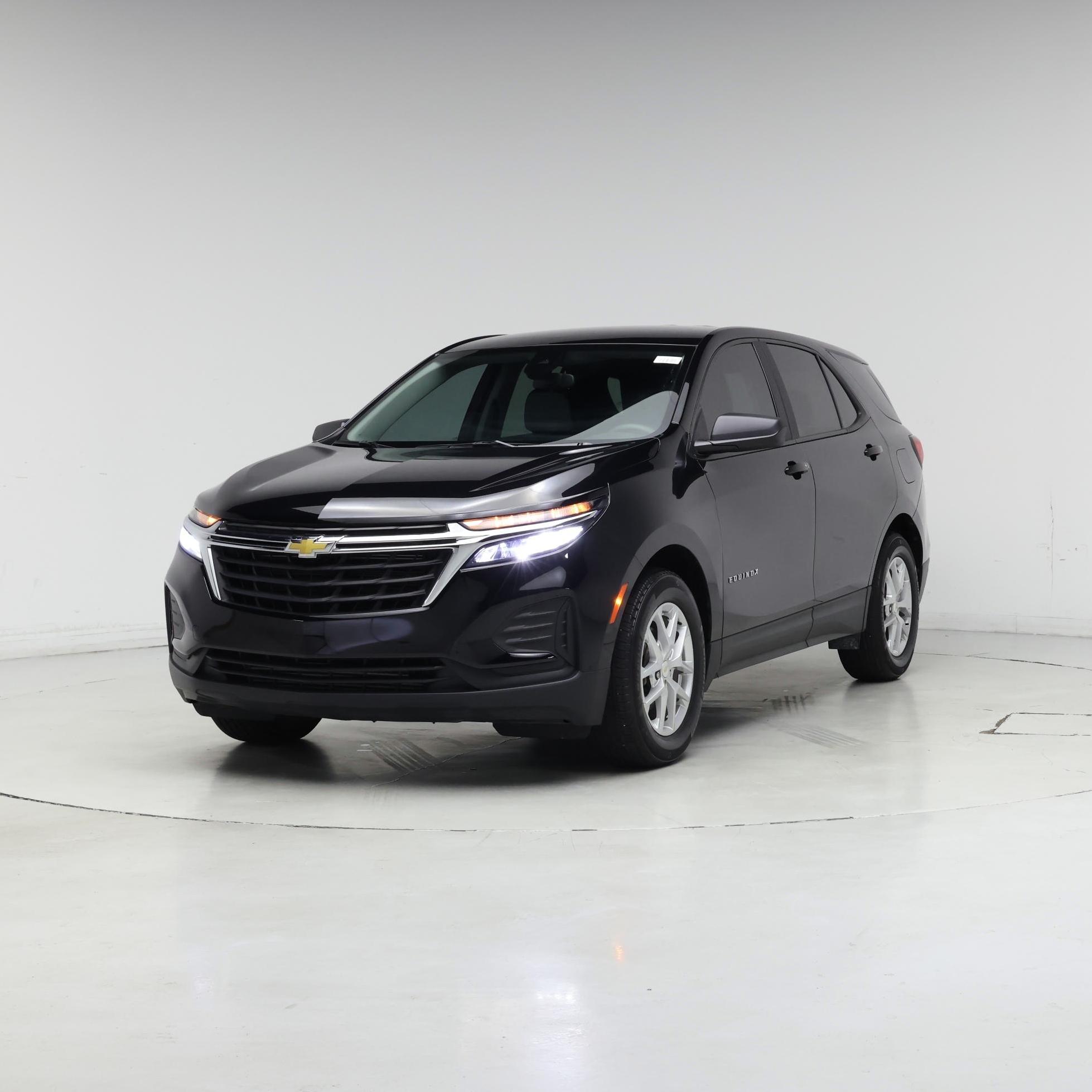 Thumbnail: 2023 Chevrolet Equinox - 4