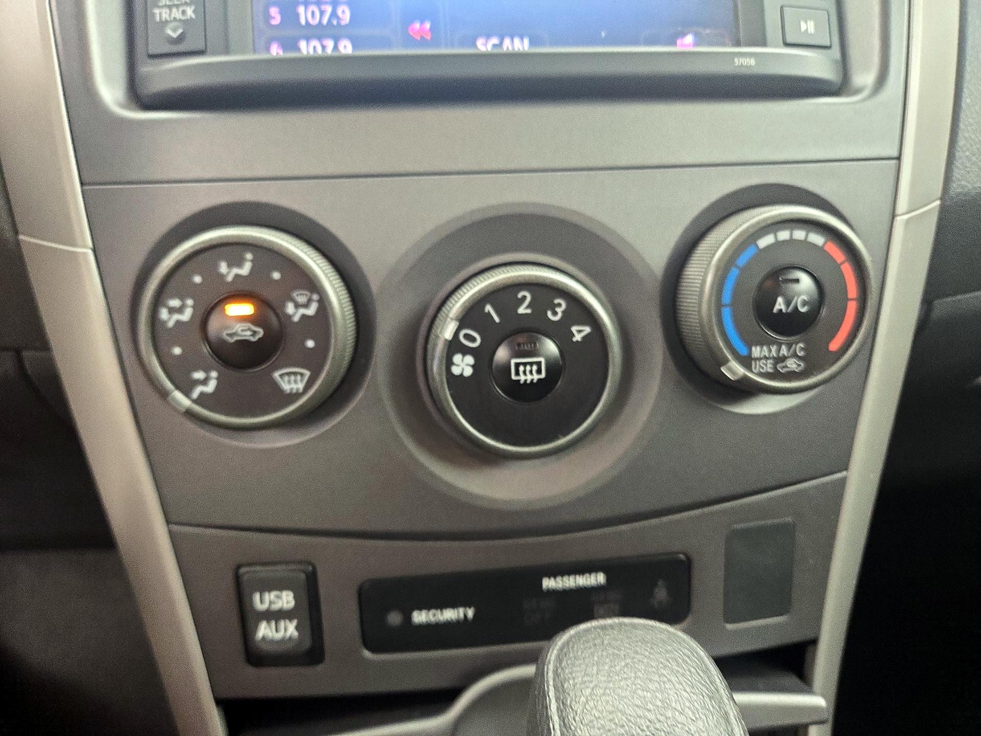 Thumbnail: 2013 Toyota Corolla - 15