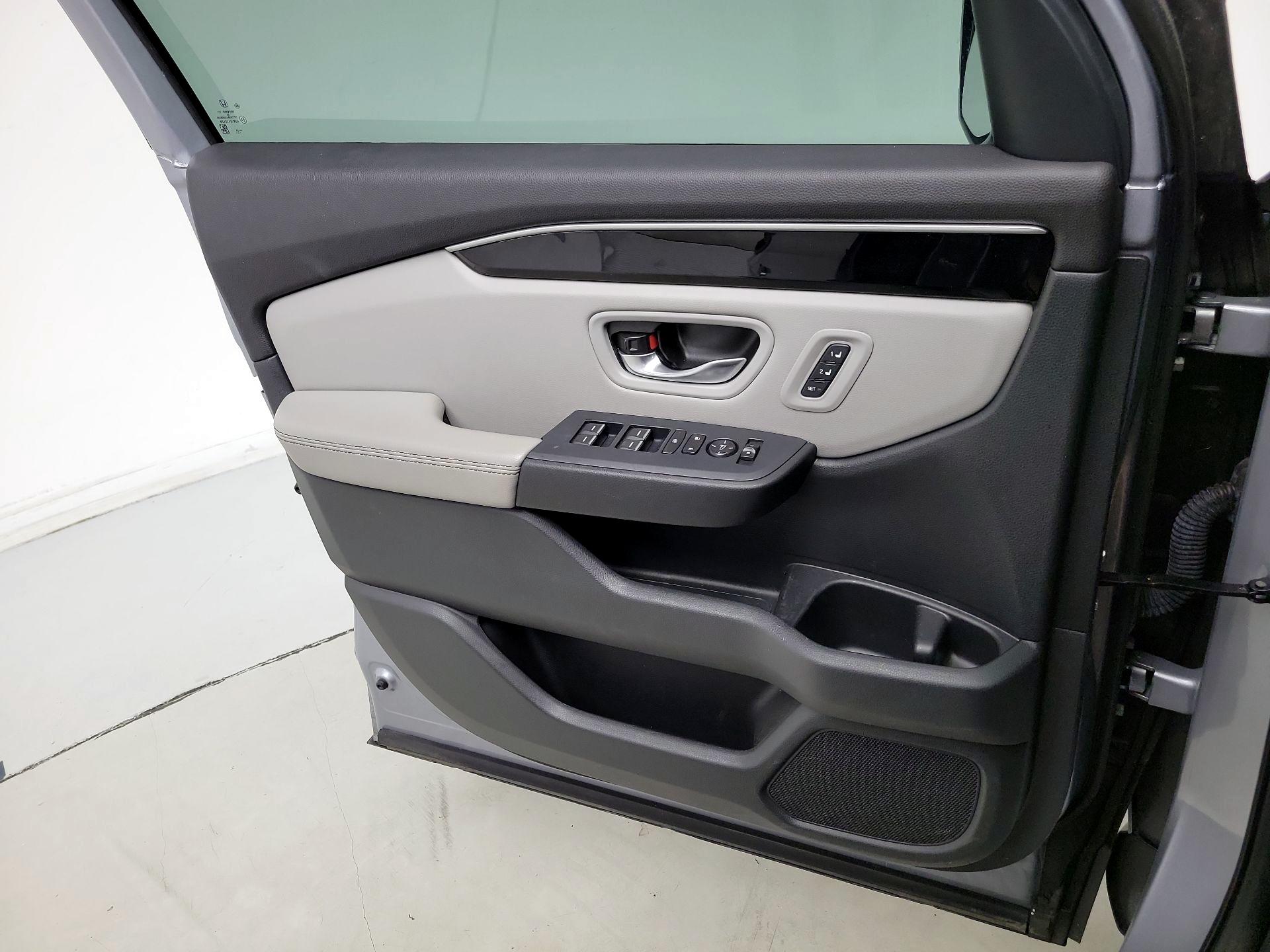 Thumbnail: 2023 Honda Pilot - 12