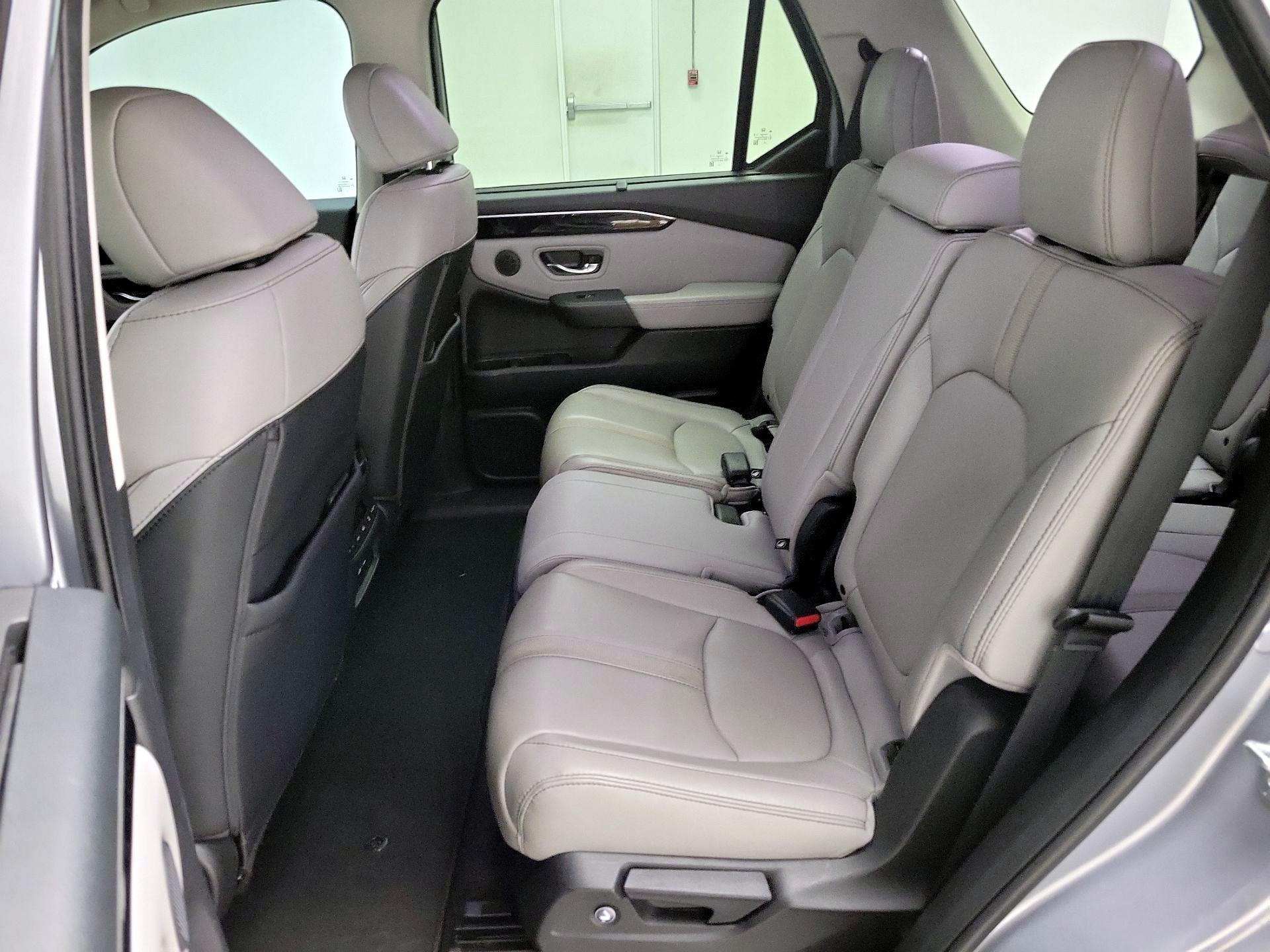 Thumbnail: 2023 Honda Pilot - 20