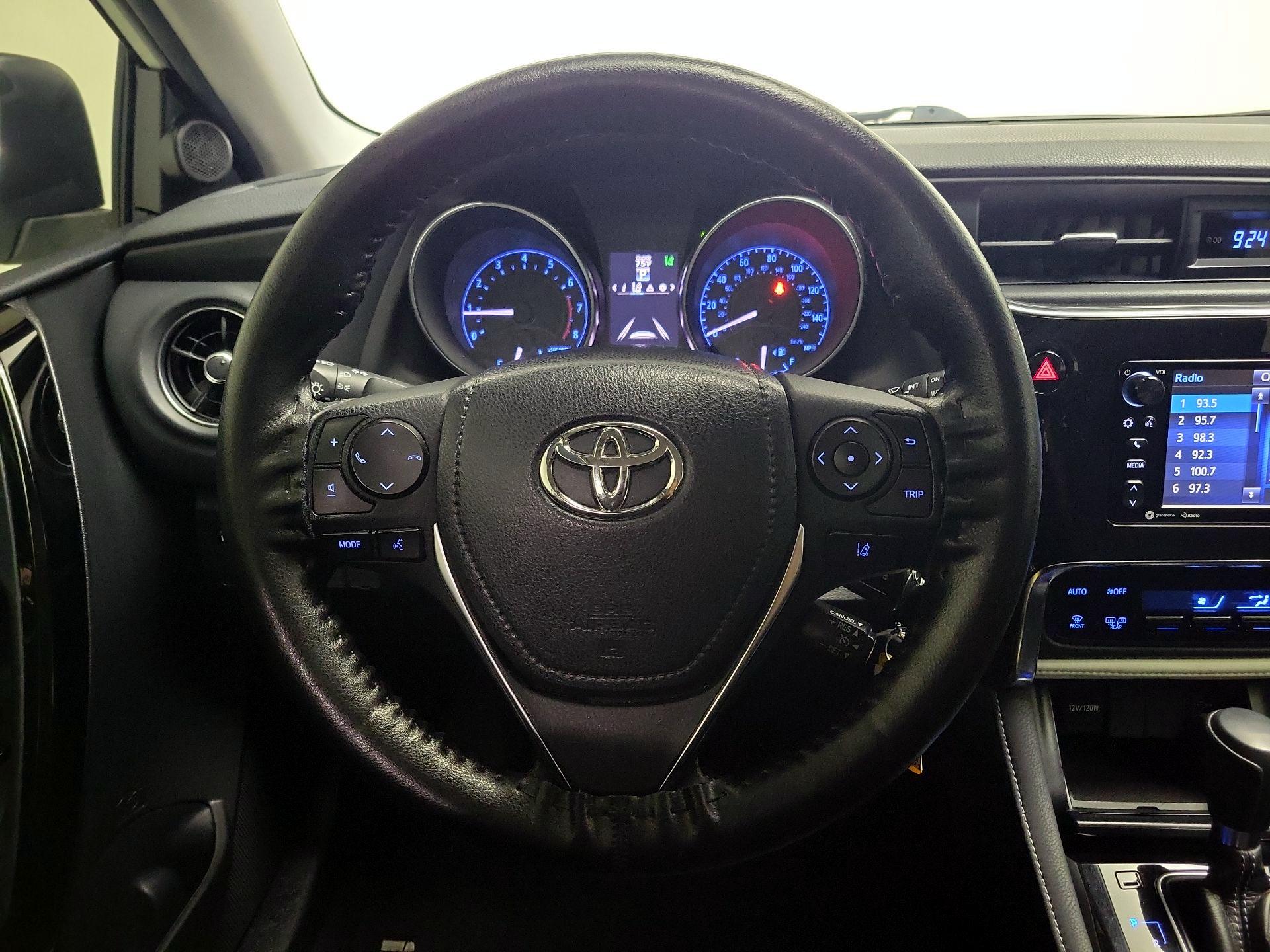Thumbnail: 2017 Toyota Corolla iM - 10