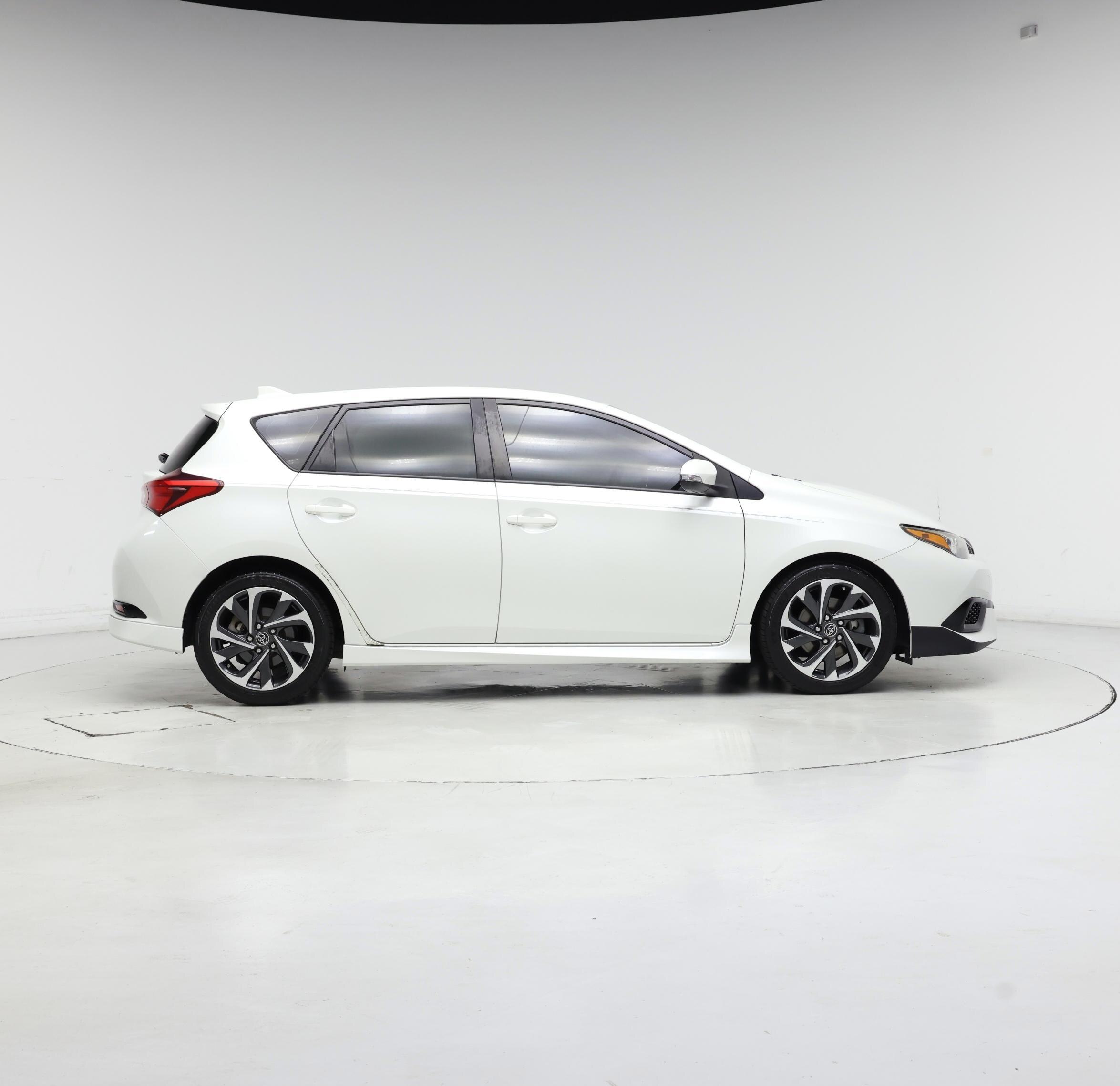 Thumbnail: 2017 Toyota Corolla iM - 7