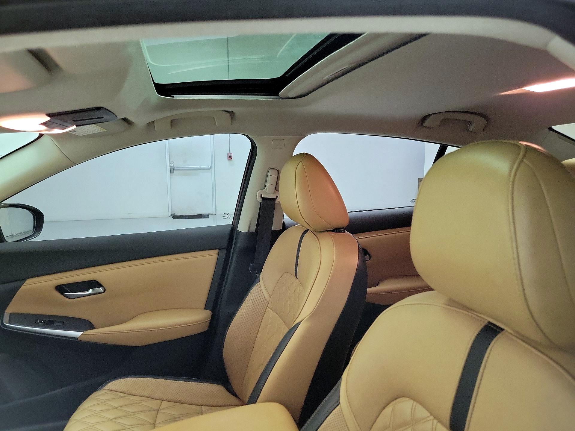 Thumbnail: 2020 Nissan Sentra - 20