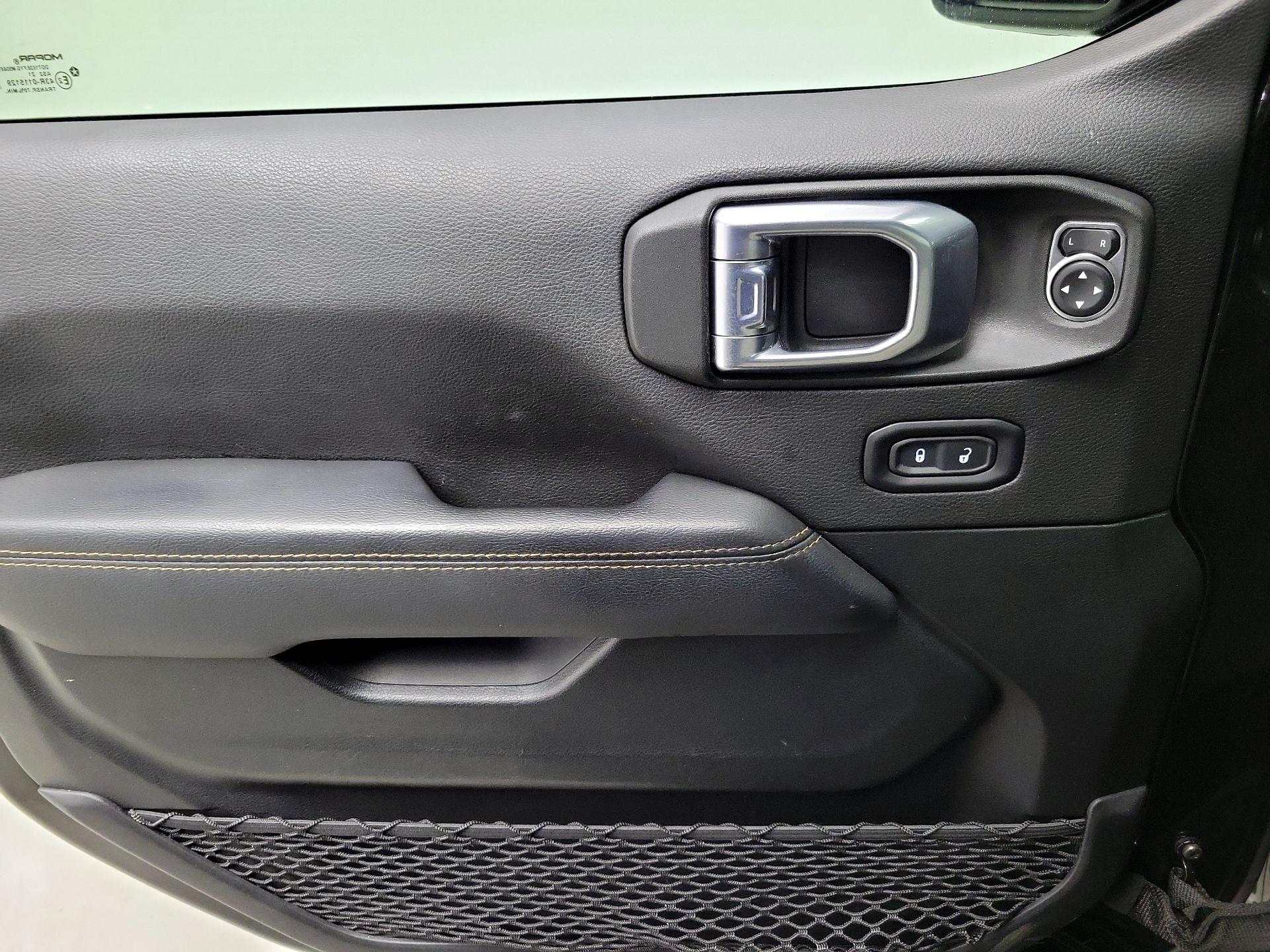 Thumbnail: 2021 Jeep Wrangler - 12