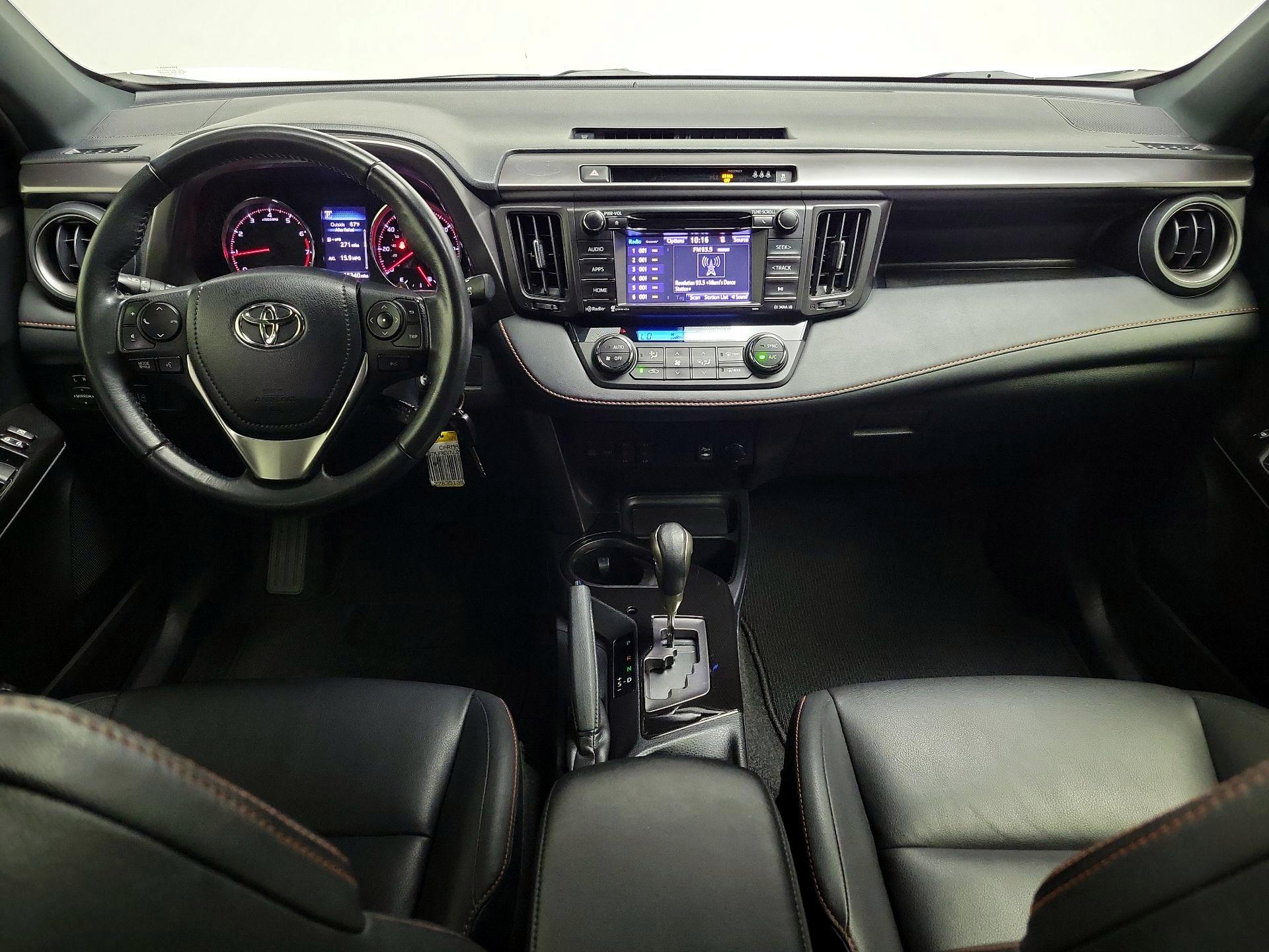 Thumbnail: 2018 Toyota RAV4 - 9