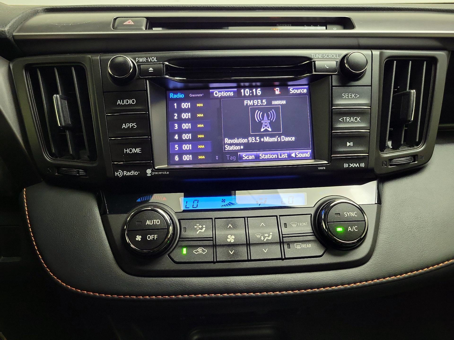 Thumbnail: 2018 Toyota RAV4 - 15