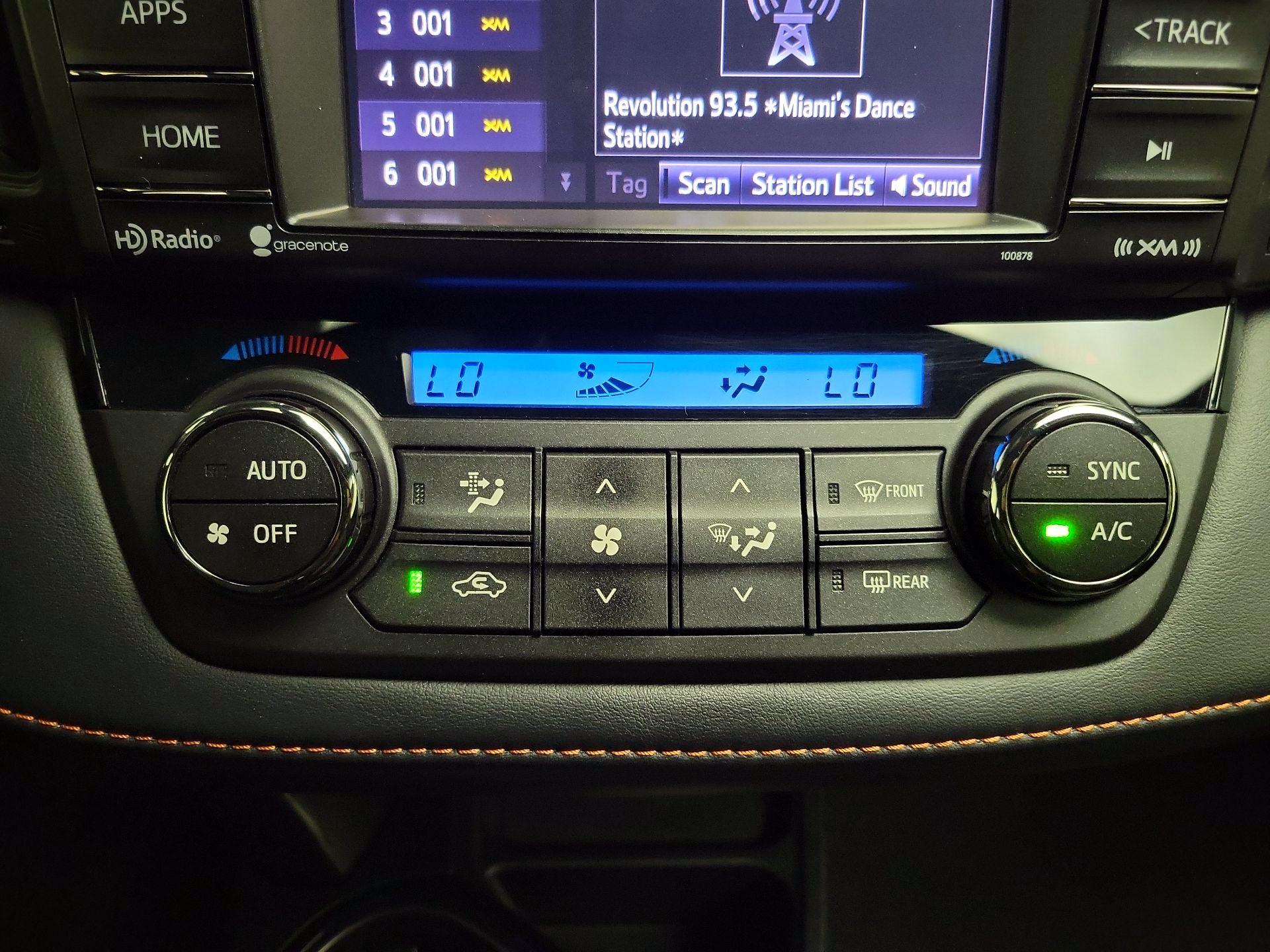 Thumbnail: 2018 Toyota RAV4 - 16
