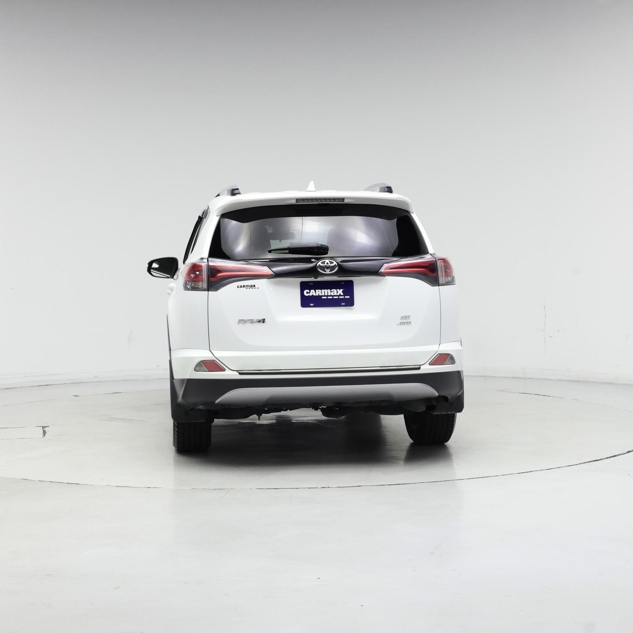 Thumbnail: 2018 Toyota RAV4 - 6