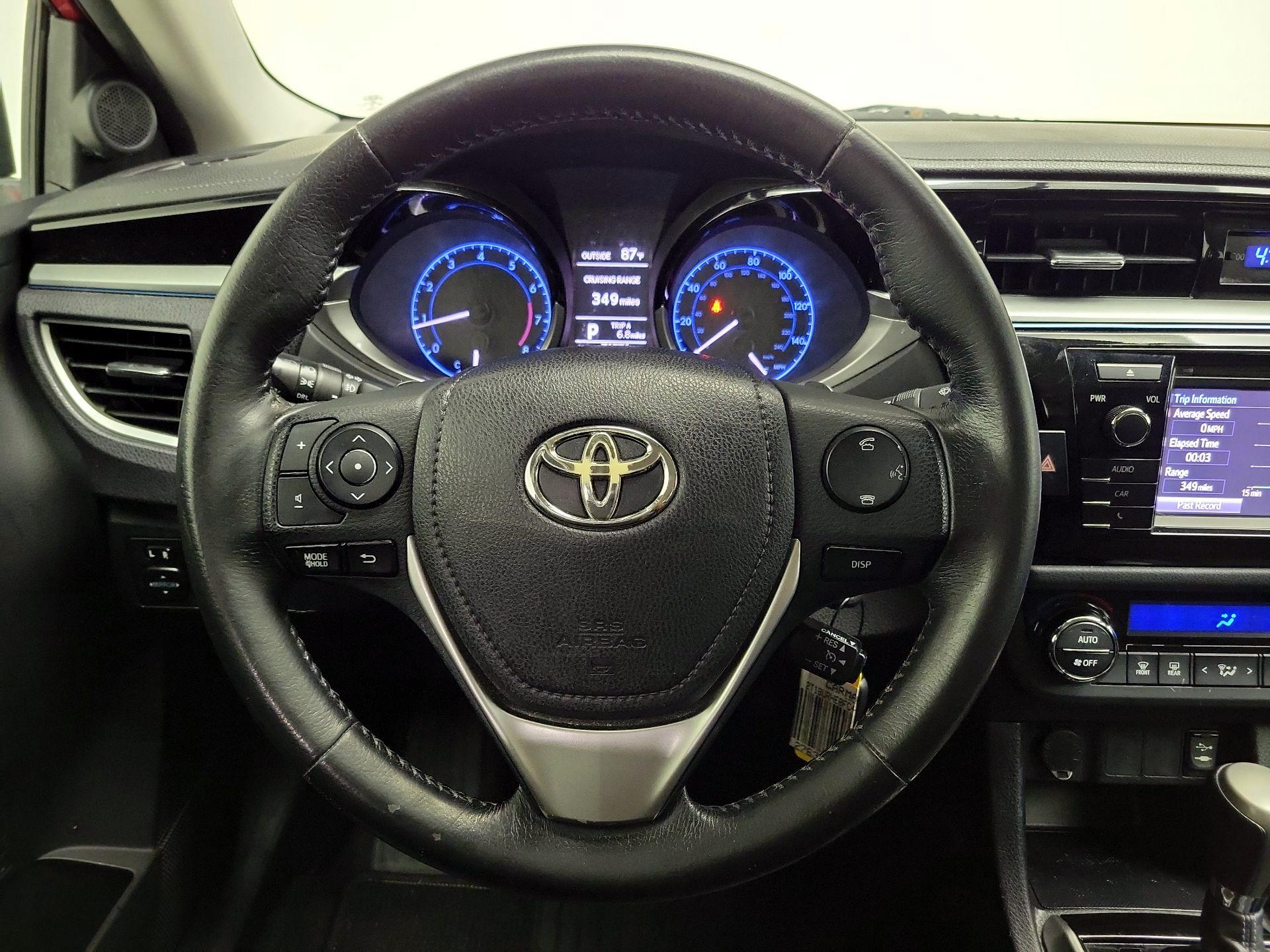 Thumbnail: 2015 Toyota Corolla - 10