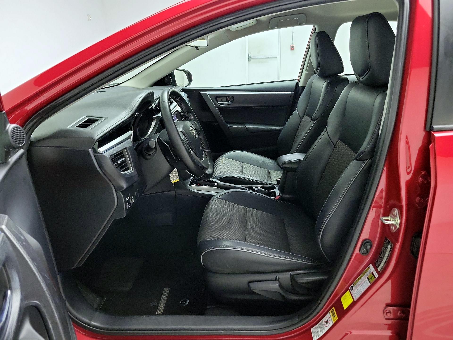 Thumbnail: 2015 Toyota Corolla - 11