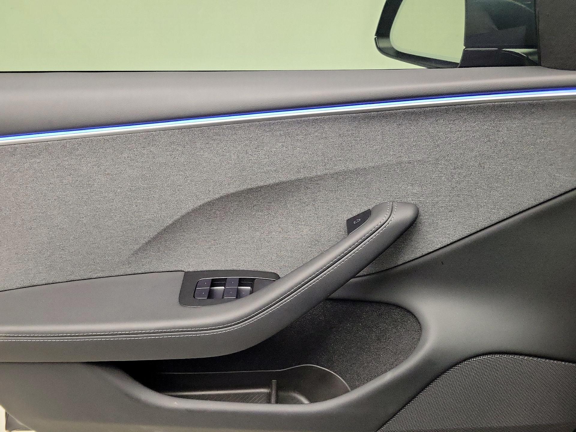 Thumbnail: 2024 Tesla Model 3 - 12