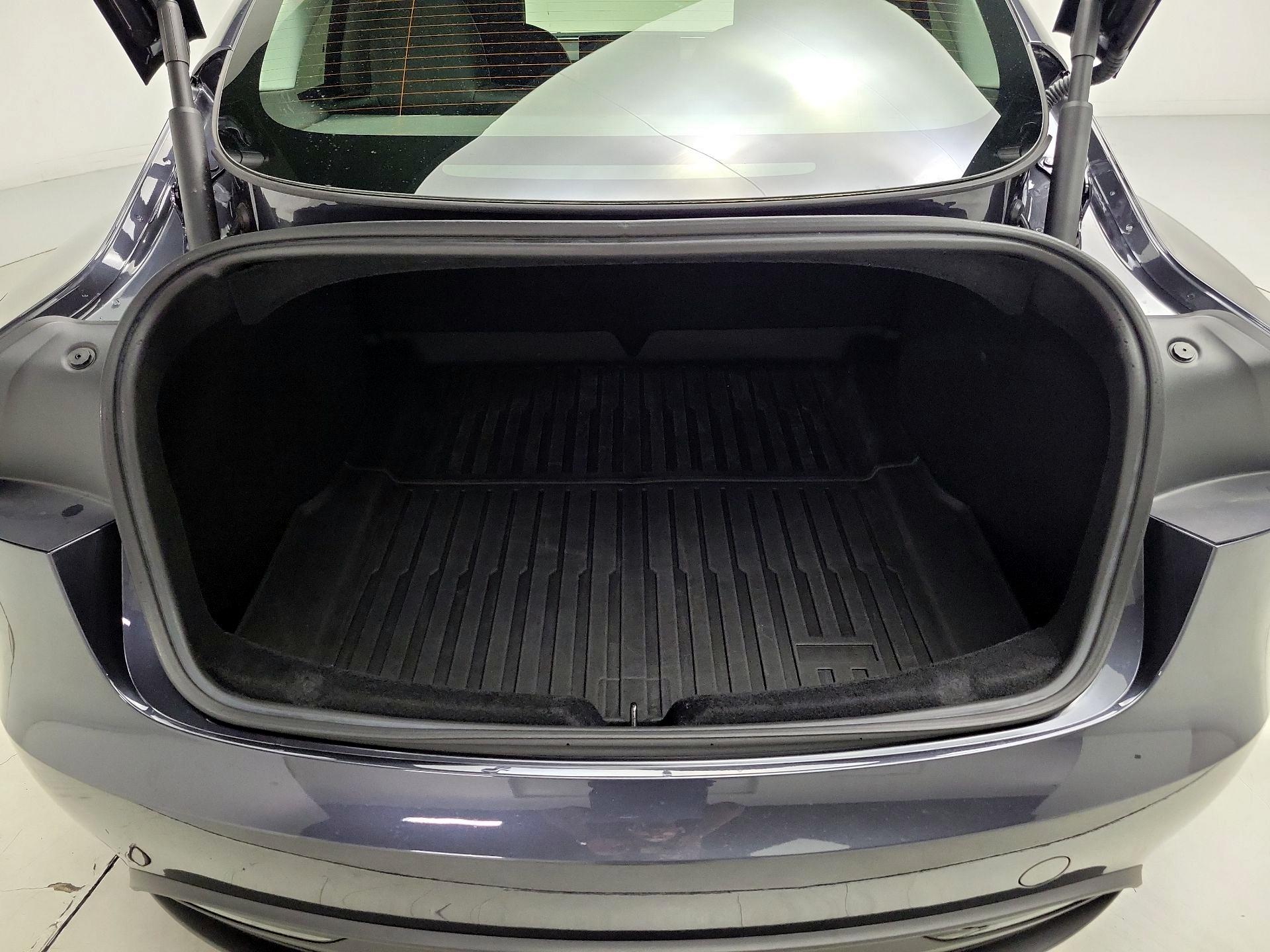 Thumbnail: 2024 Tesla Model 3 - 20