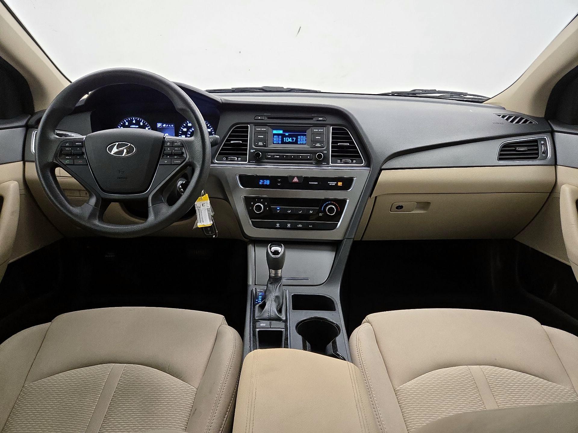 Thumbnail: 2015 Hyundai Sonata - 9