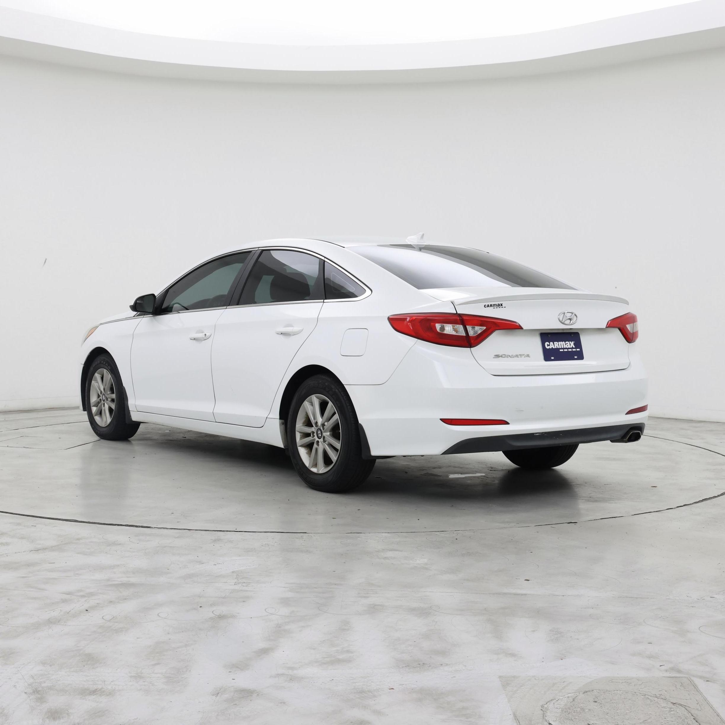 Thumbnail: 2015 Hyundai Sonata - 2