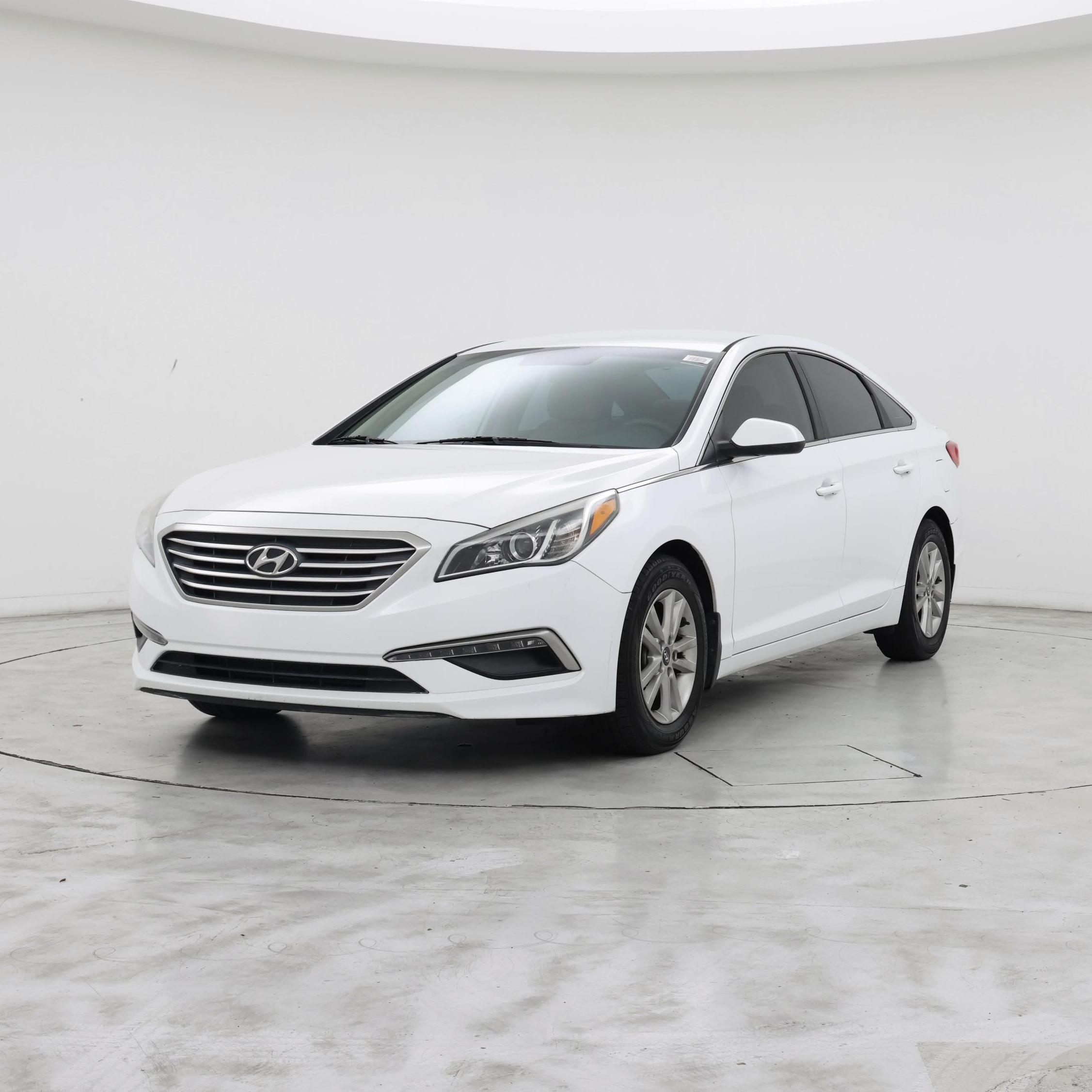 Thumbnail: 2015 Hyundai Sonata - 4