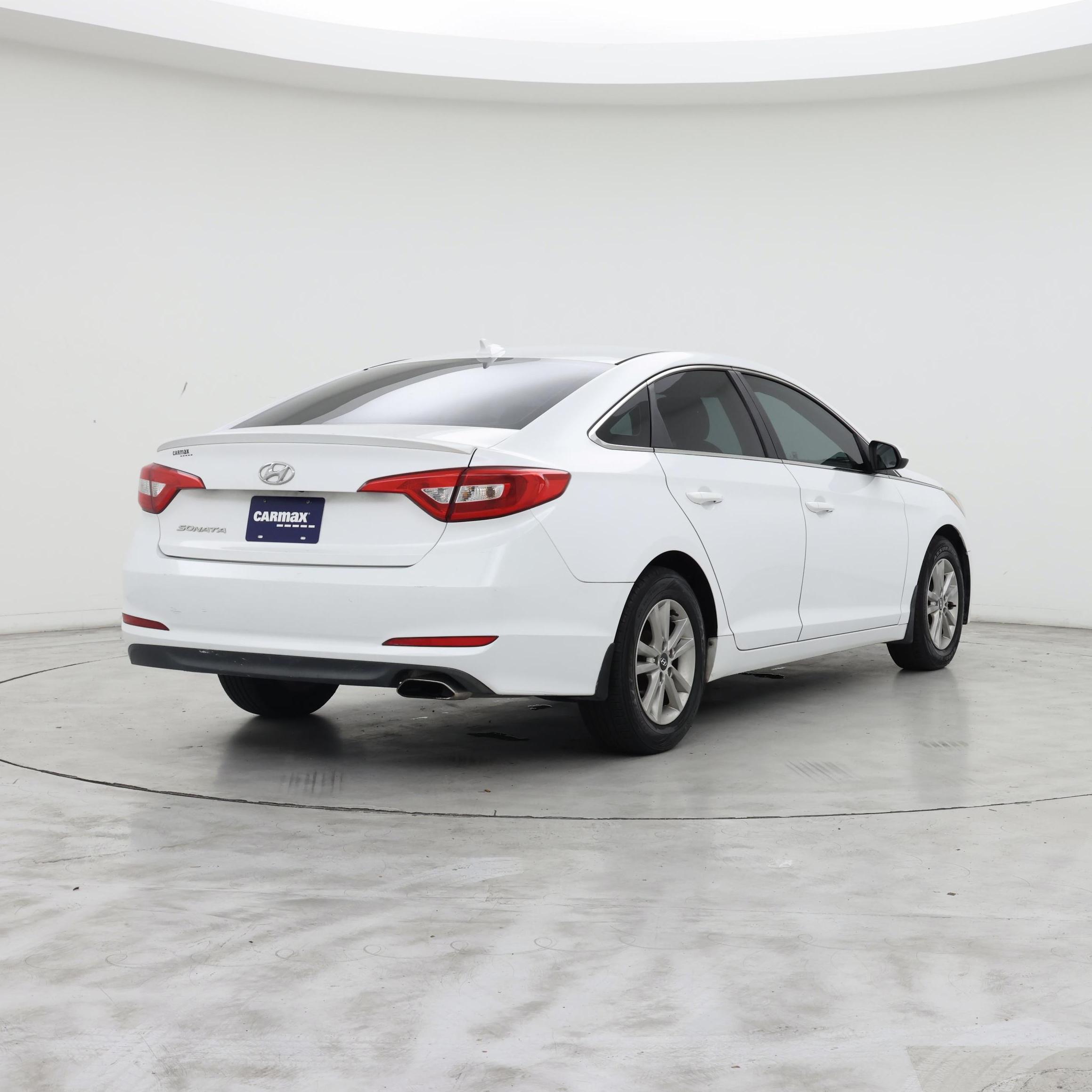 Thumbnail: 2015 Hyundai Sonata - 8