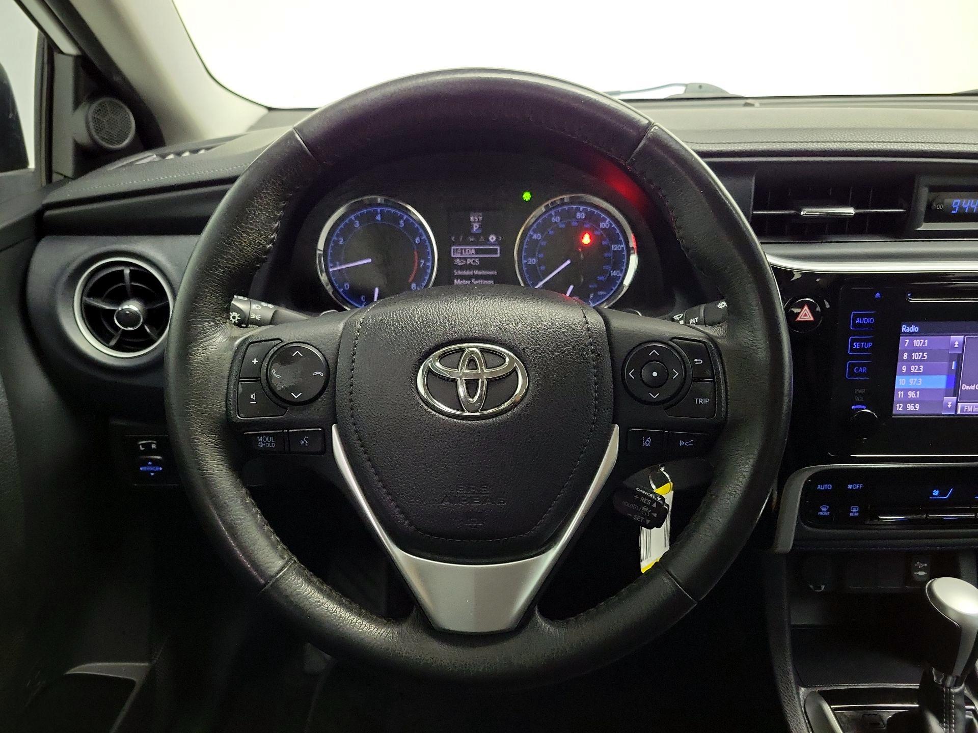 Thumbnail: 2017 Toyota Corolla - 10