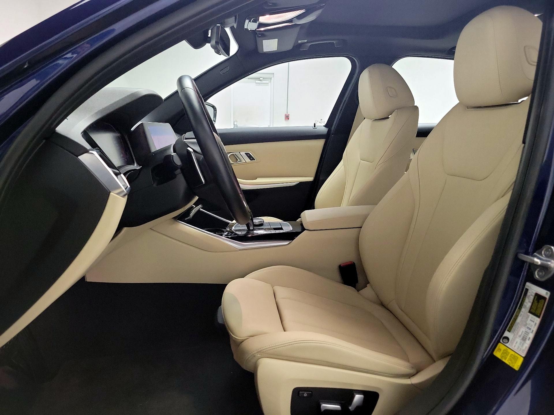 Thumbnail: 2019 BMW 3 Series - 11