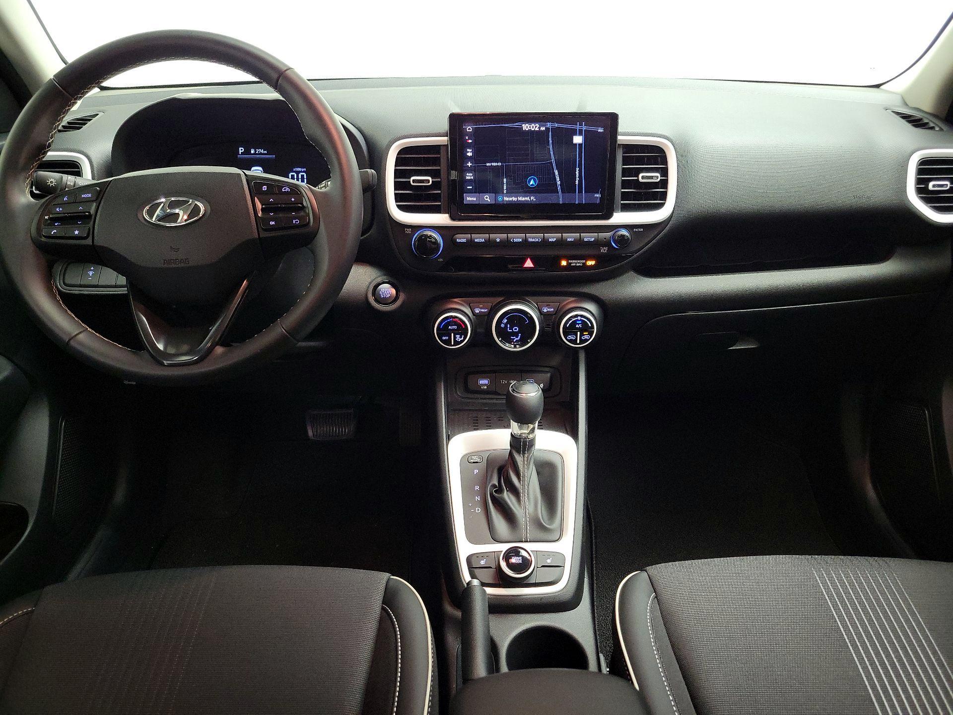 Thumbnail: 2023 Hyundai Venue - 9