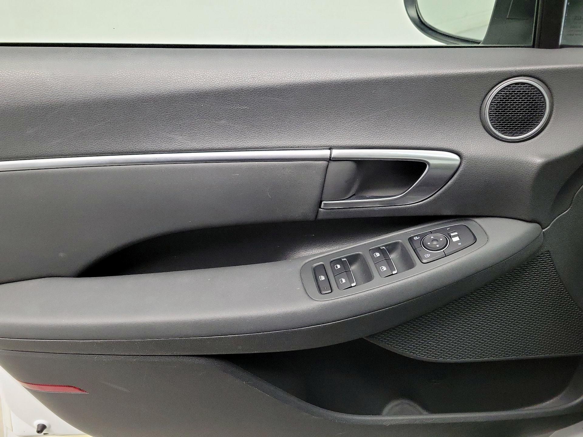 Thumbnail: 2020 Hyundai Sonata - 12