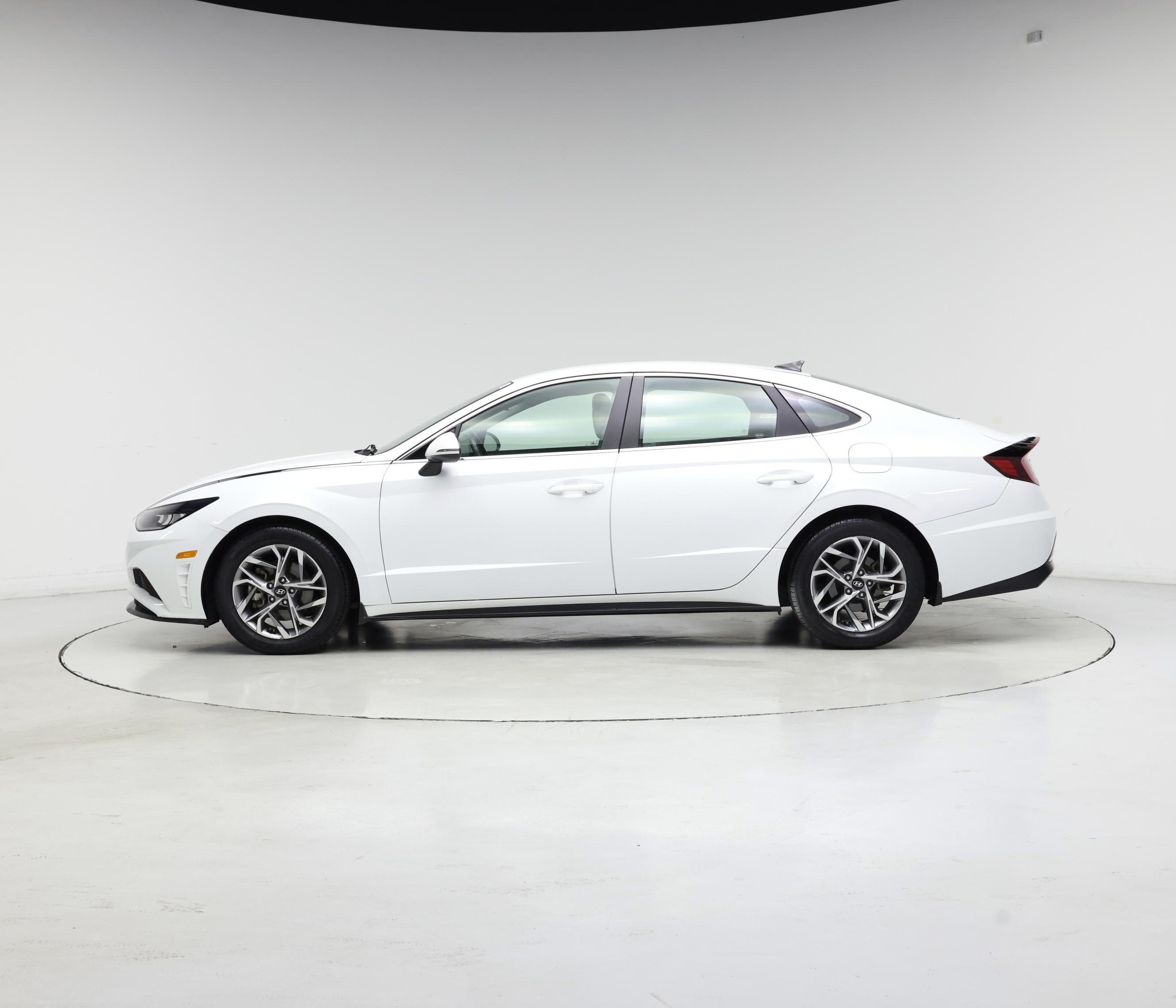 Thumbnail: 2020 Hyundai Sonata - 3