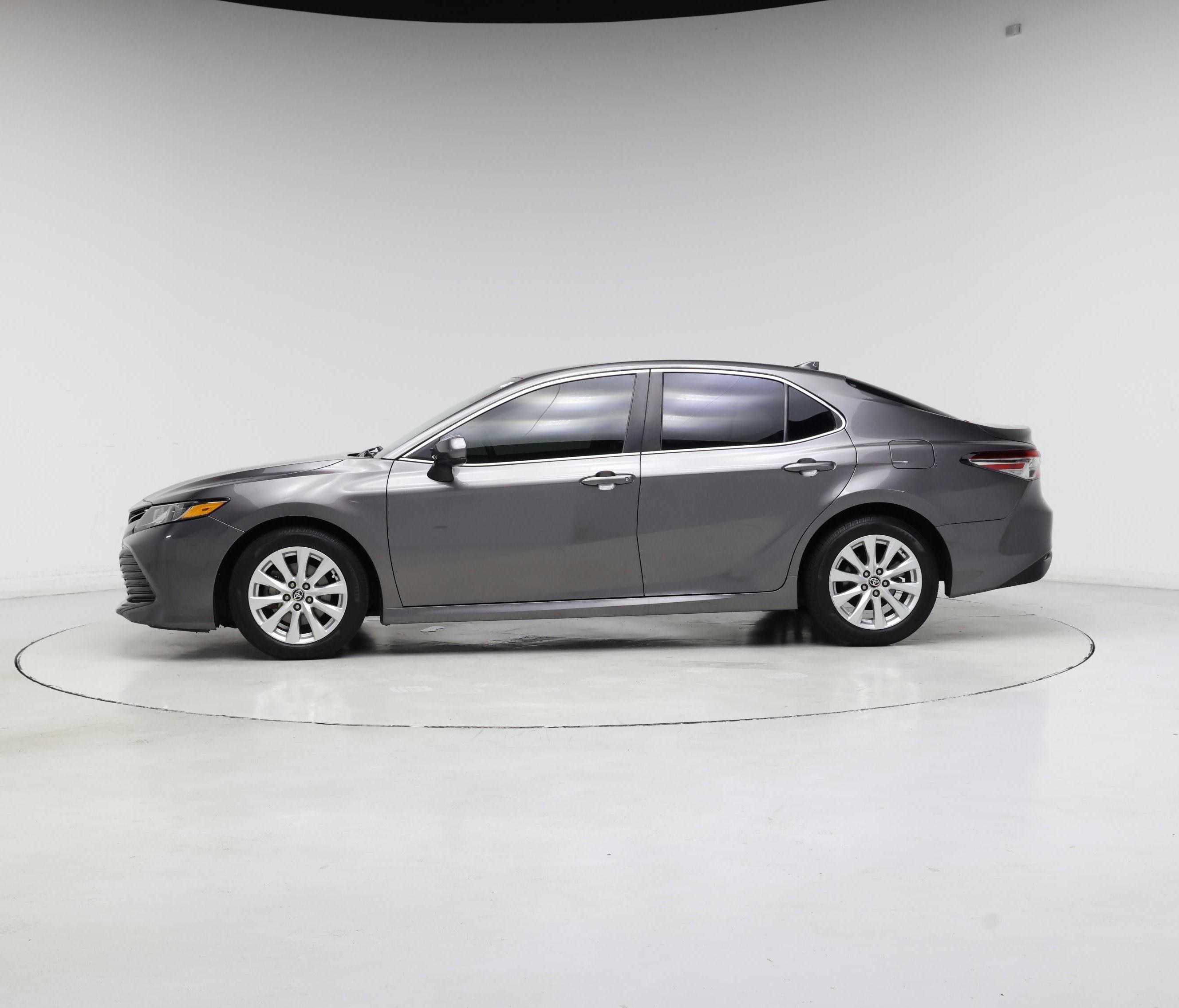 Thumbnail: 2020 Toyota Camry - 3