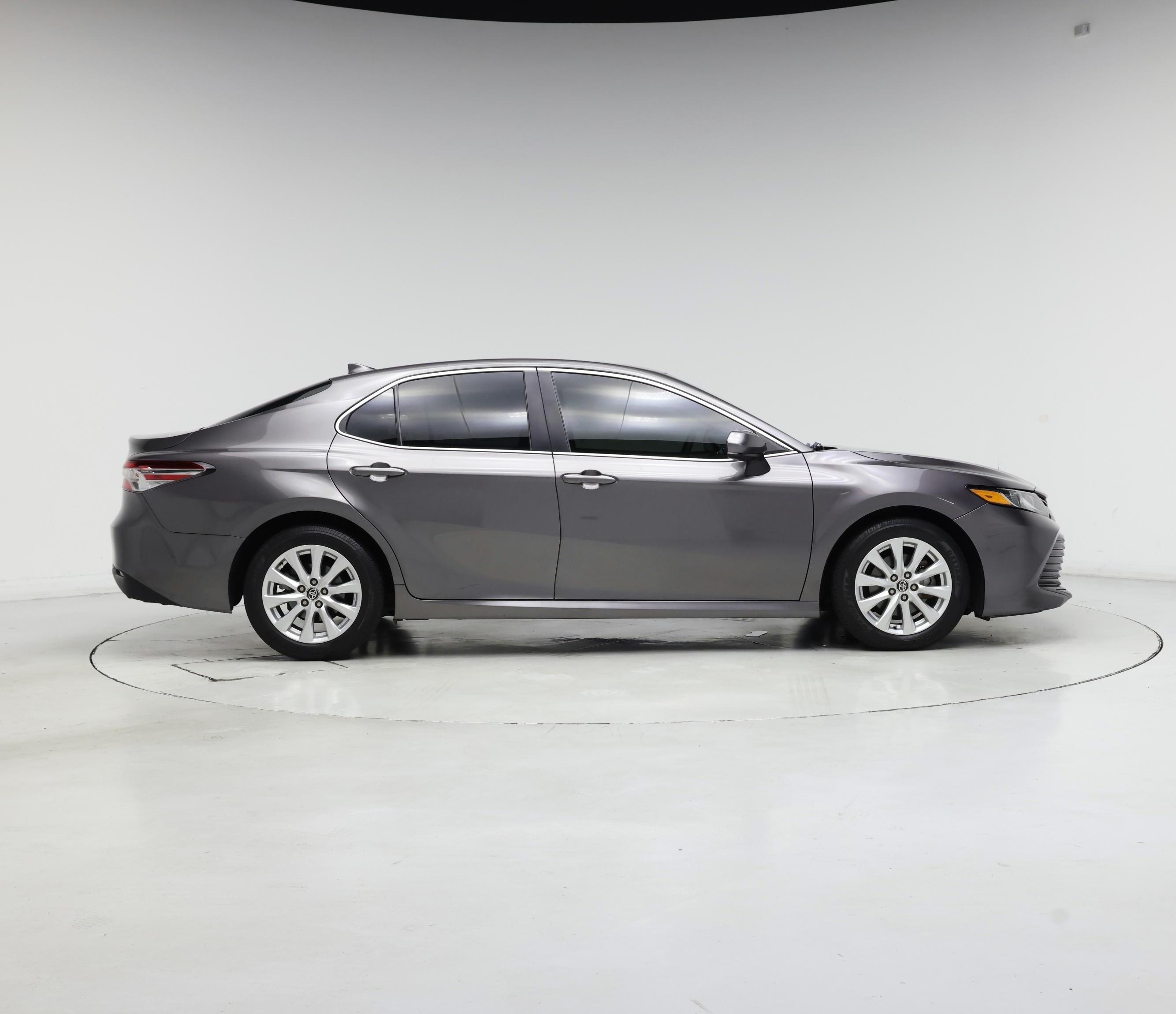Thumbnail: 2020 Toyota Camry - 7