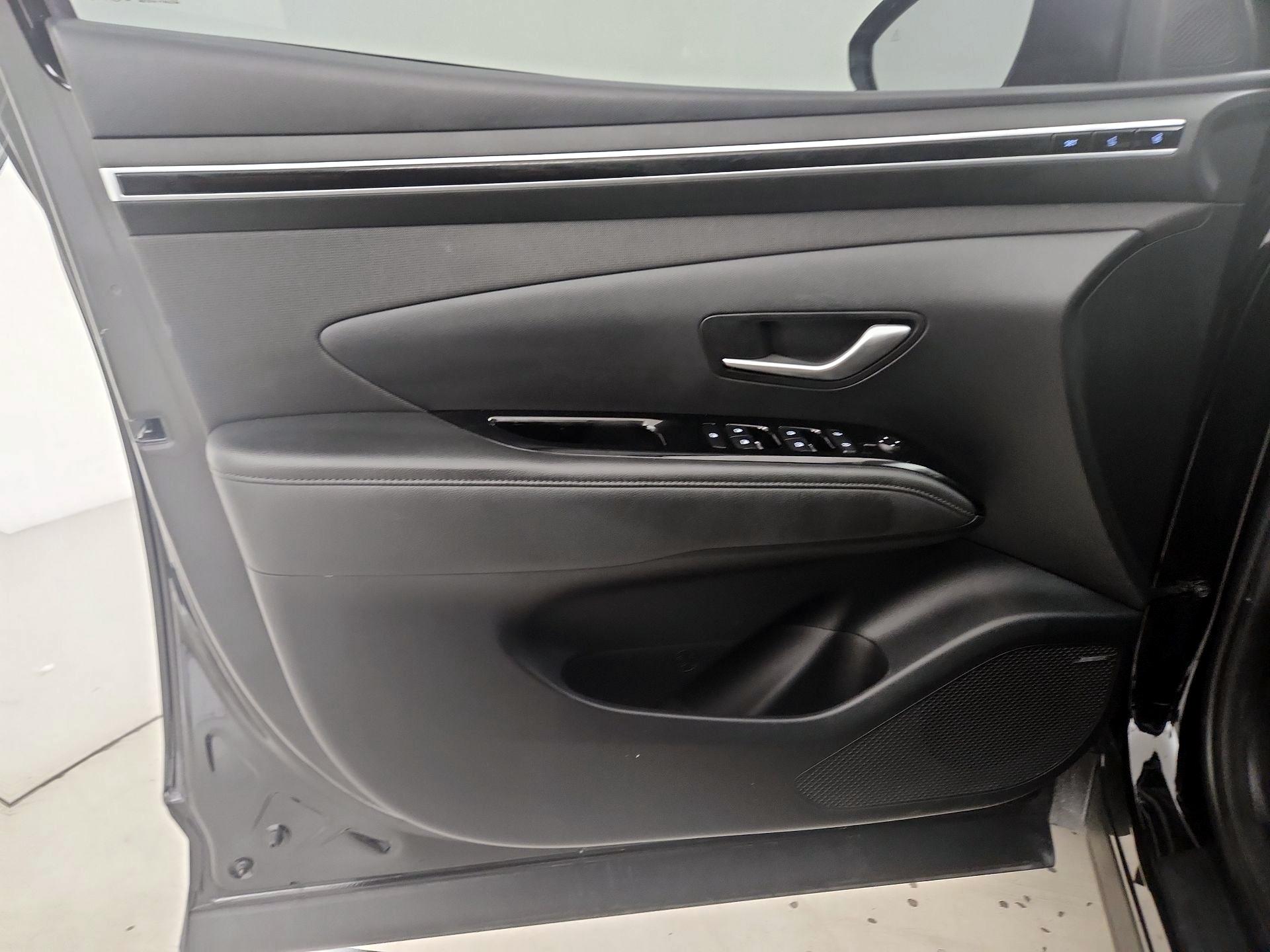 Thumbnail: 2022 Hyundai Tucson - 12