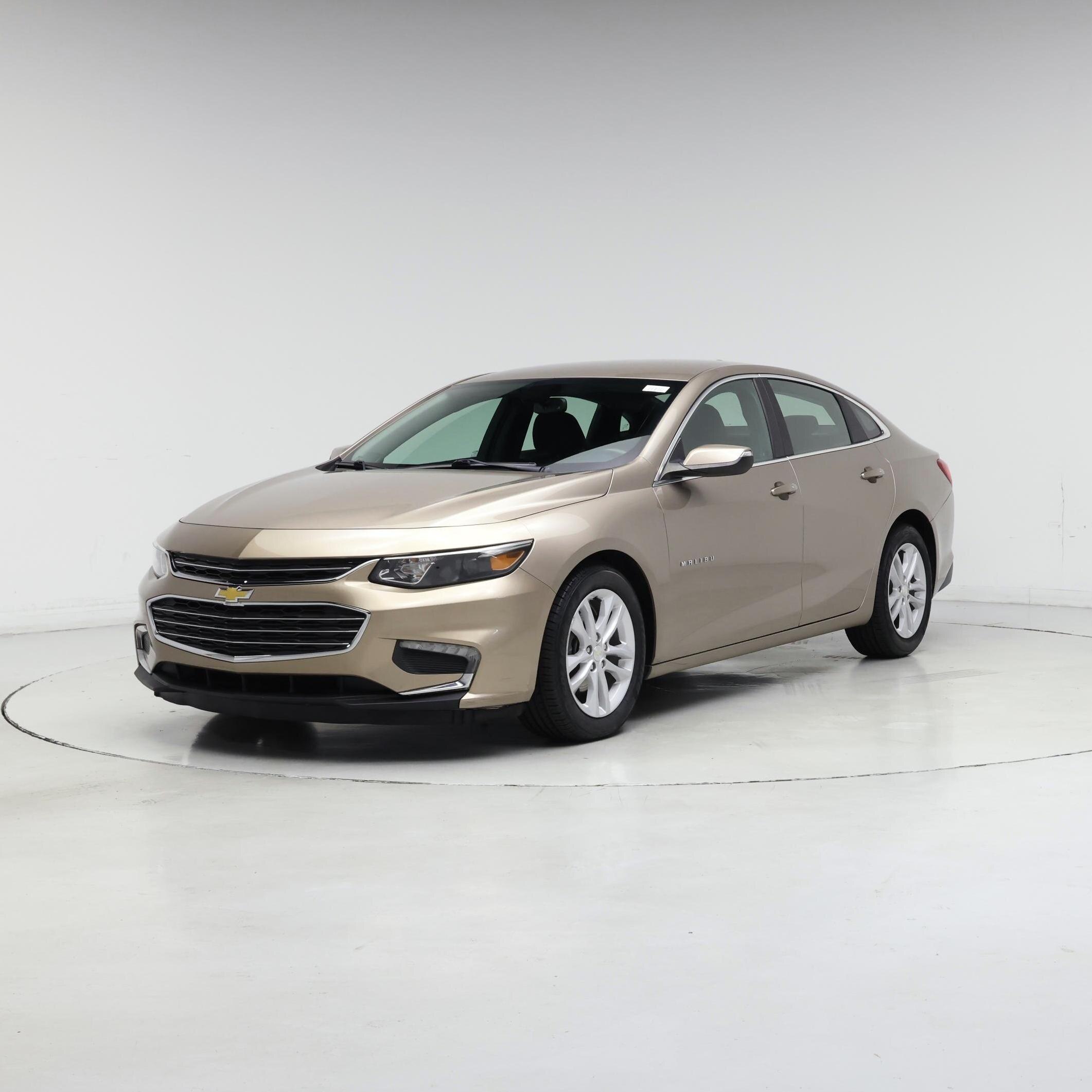 Thumbnail: 2018 Chevrolet Malibu - 4