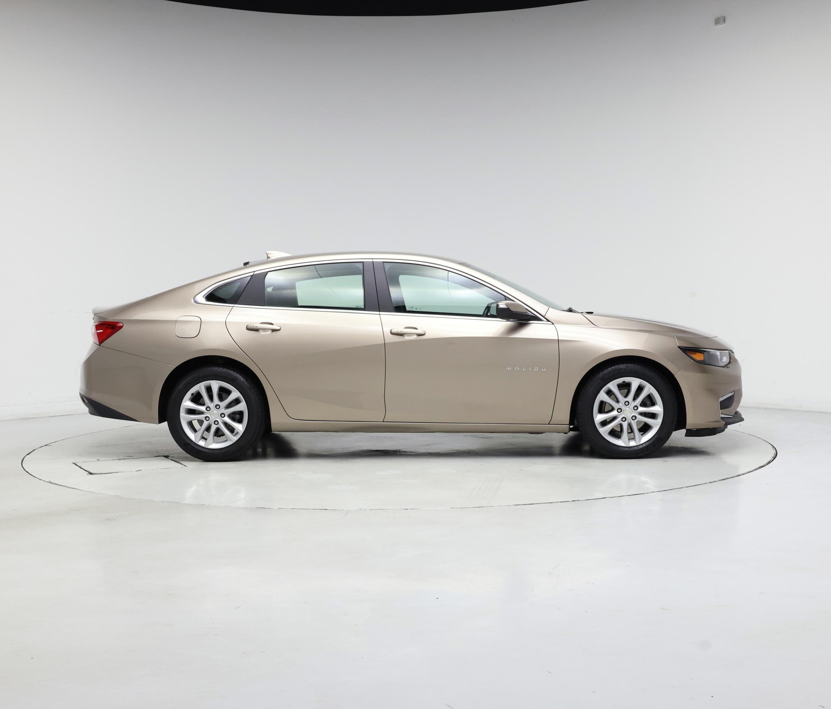 Thumbnail: 2018 Chevrolet Malibu - 7