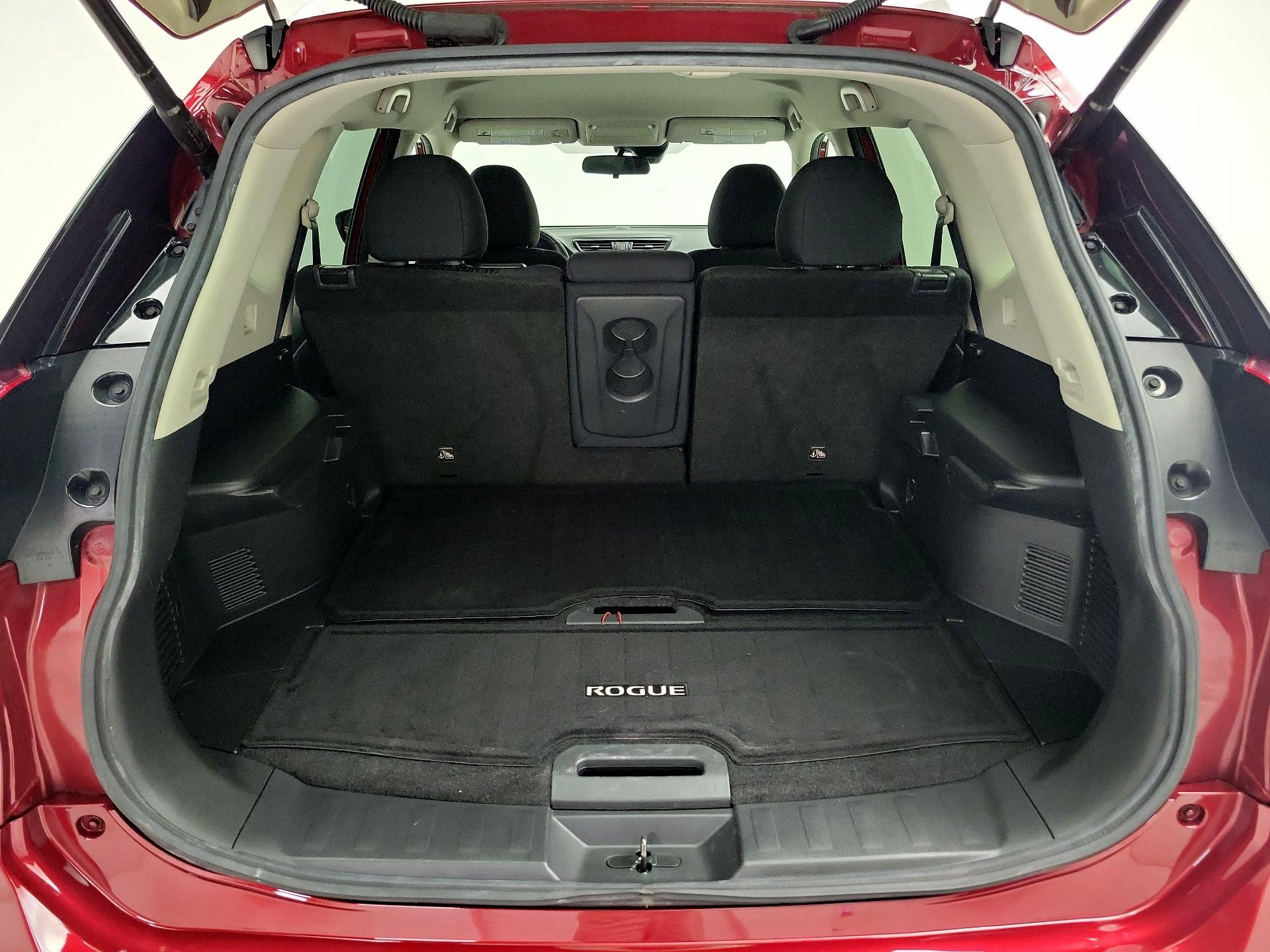 Thumbnail: 2019 Nissan Rogue - 20