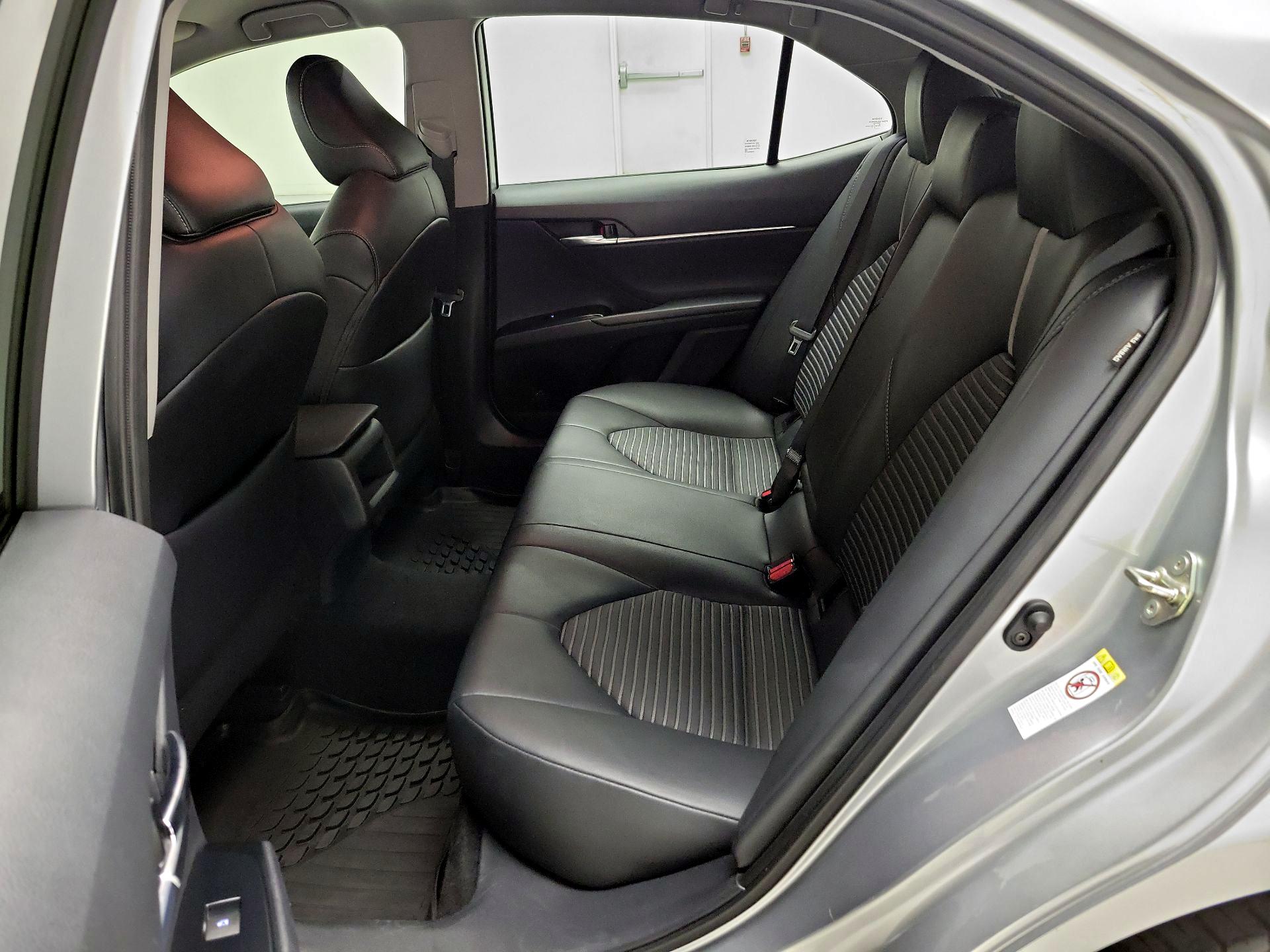 Thumbnail: 2019 Toyota Camry - 19