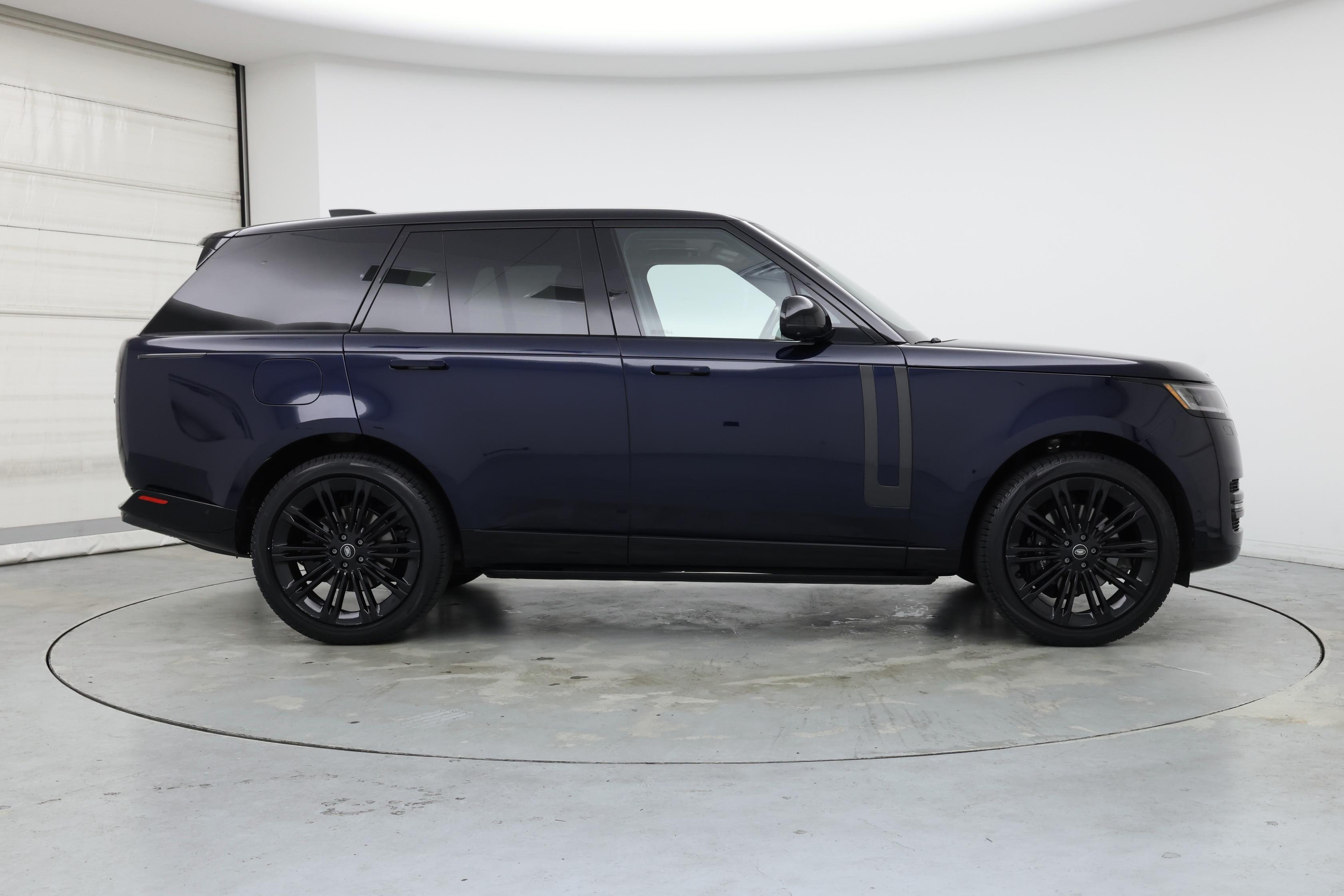 Thumbnail: 2023 Land Rover Range Rover - 7