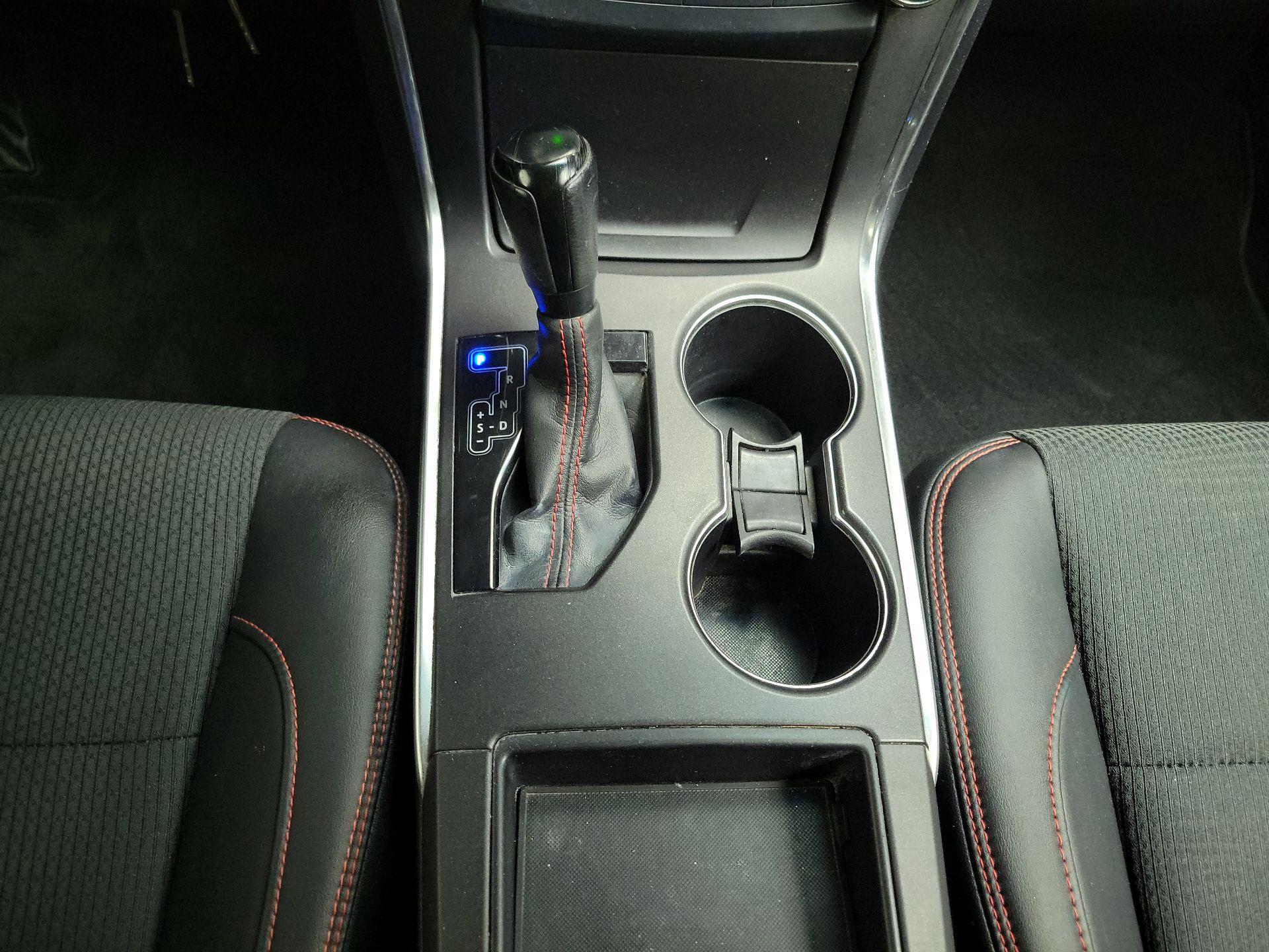 Thumbnail: 2016 Toyota Camry - 17