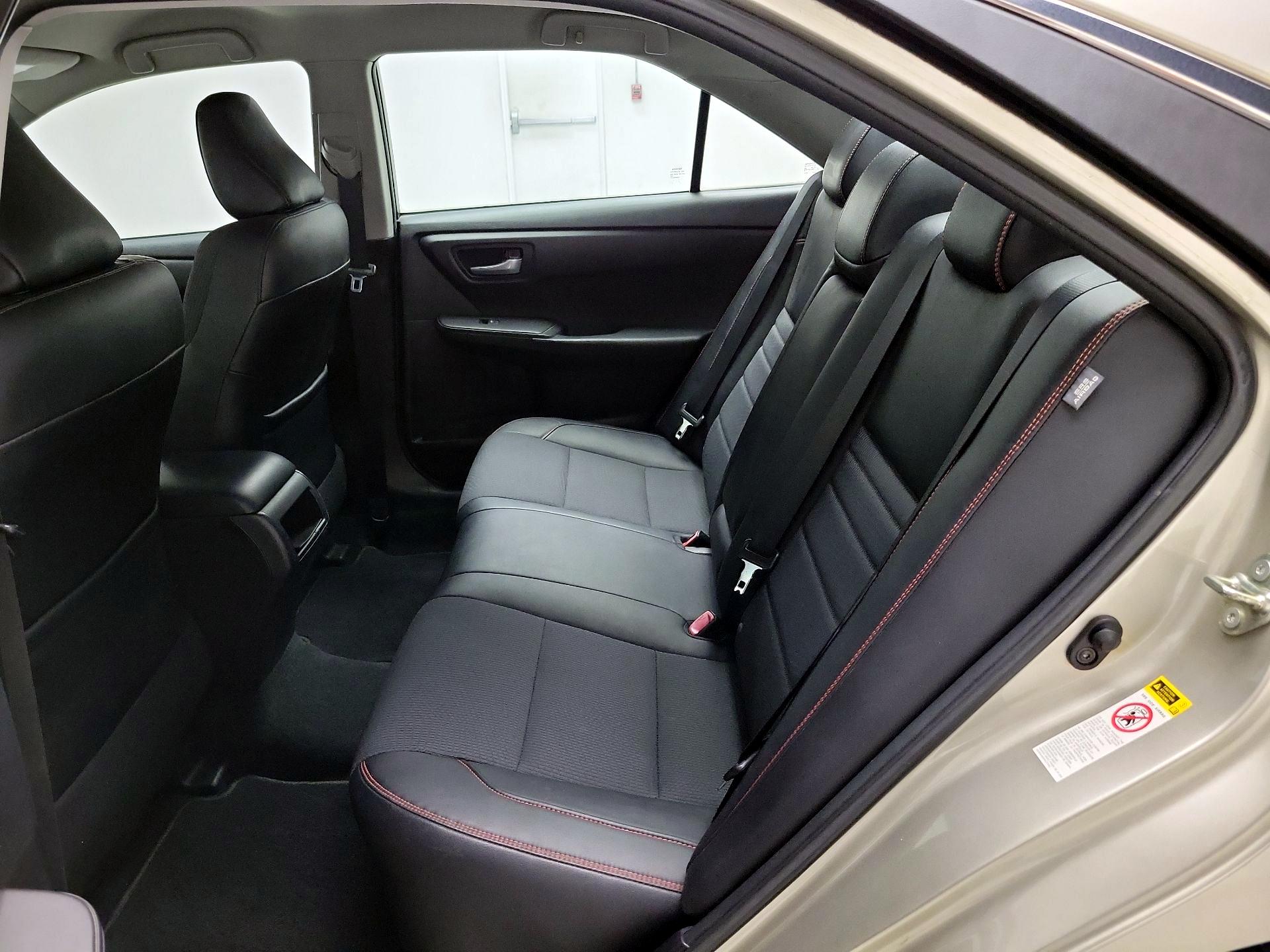 Thumbnail: 2016 Toyota Camry - 19
