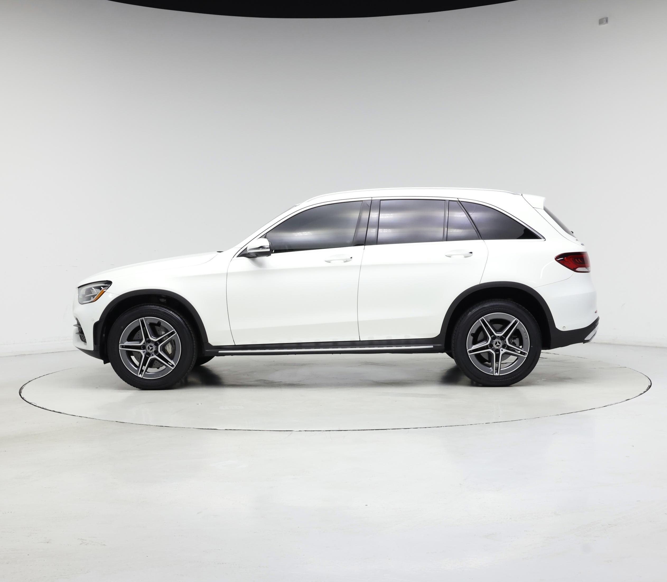 Thumbnail: 2022 Mercedes-Benz GLC - 3
