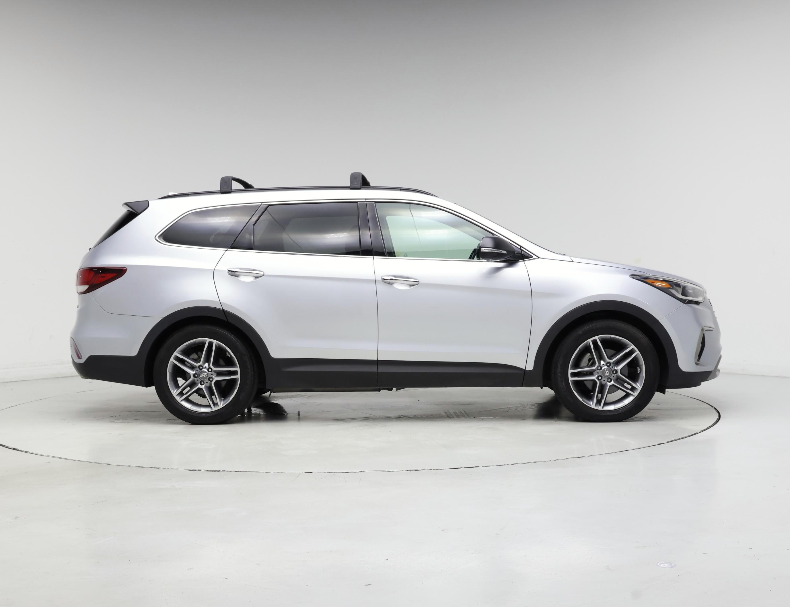 Thumbnail: 2017 Hyundai Santa Fe - 7