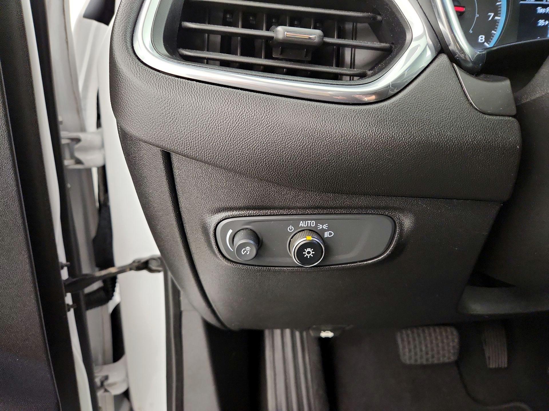 Thumbnail: 2019 Chevrolet Equinox - 13