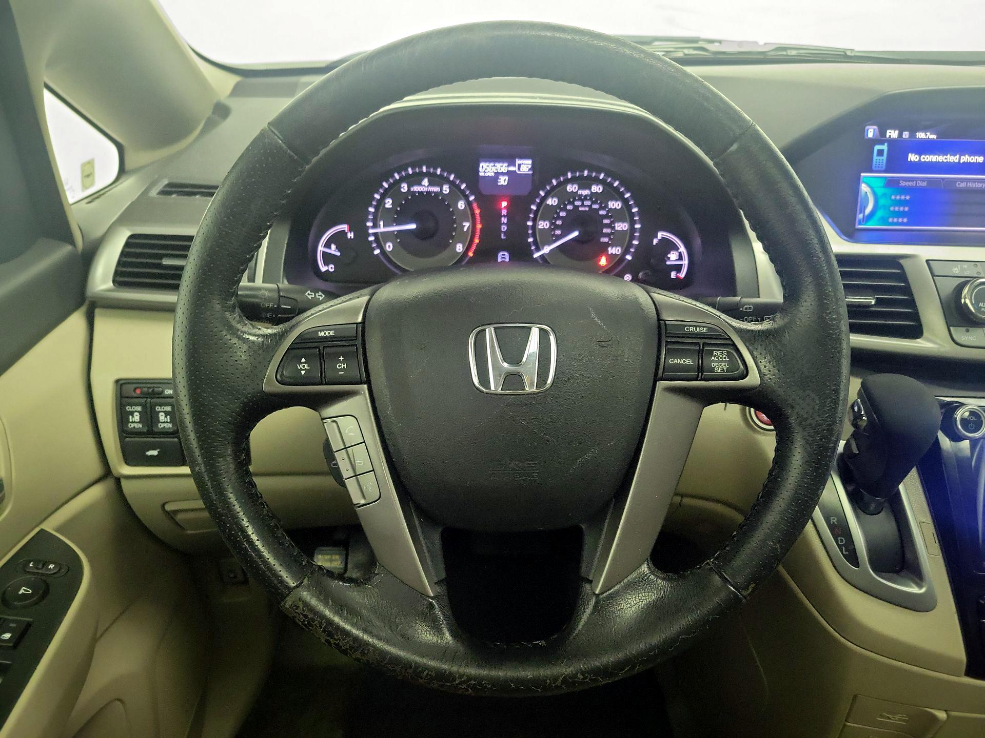 Thumbnail: 2015 Honda Odyssey - 10