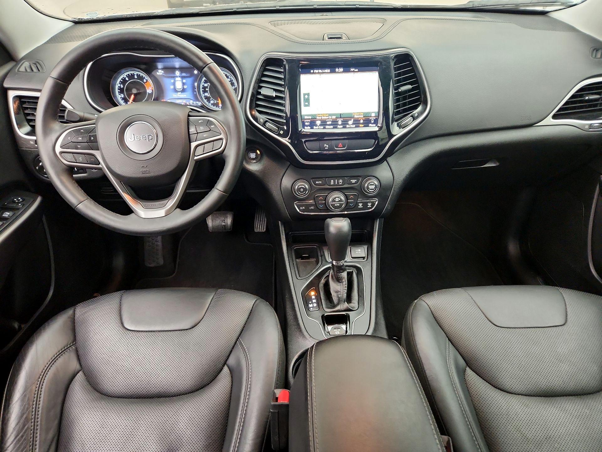 Thumbnail: 2019 Jeep Cherokee - 9