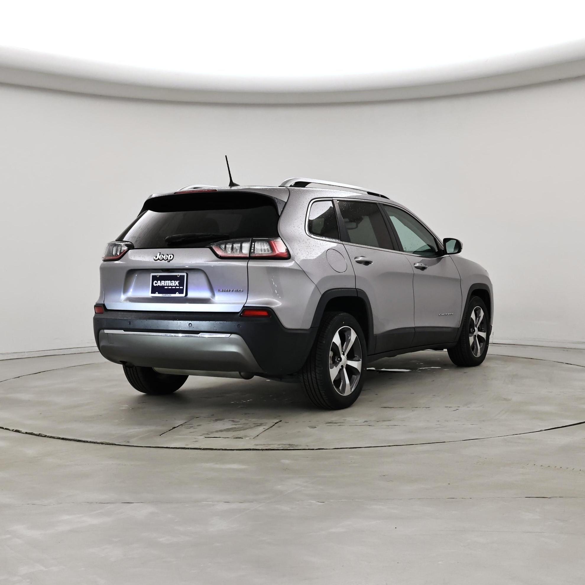 Thumbnail: 2019 Jeep Cherokee - 8