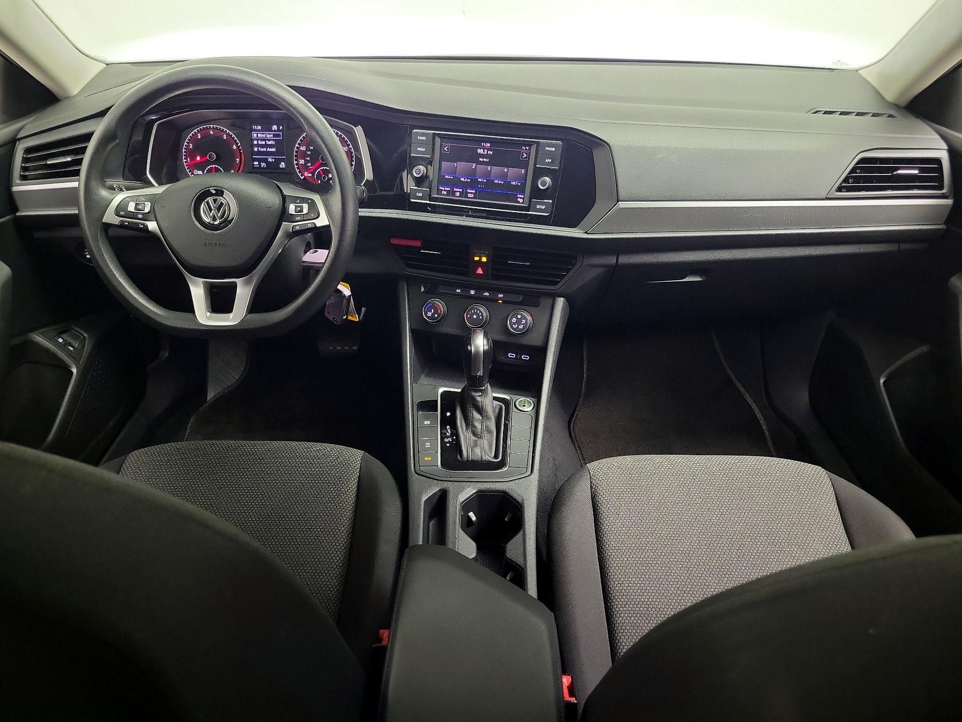 Thumbnail: 2020 Volkswagen Jetta - 9