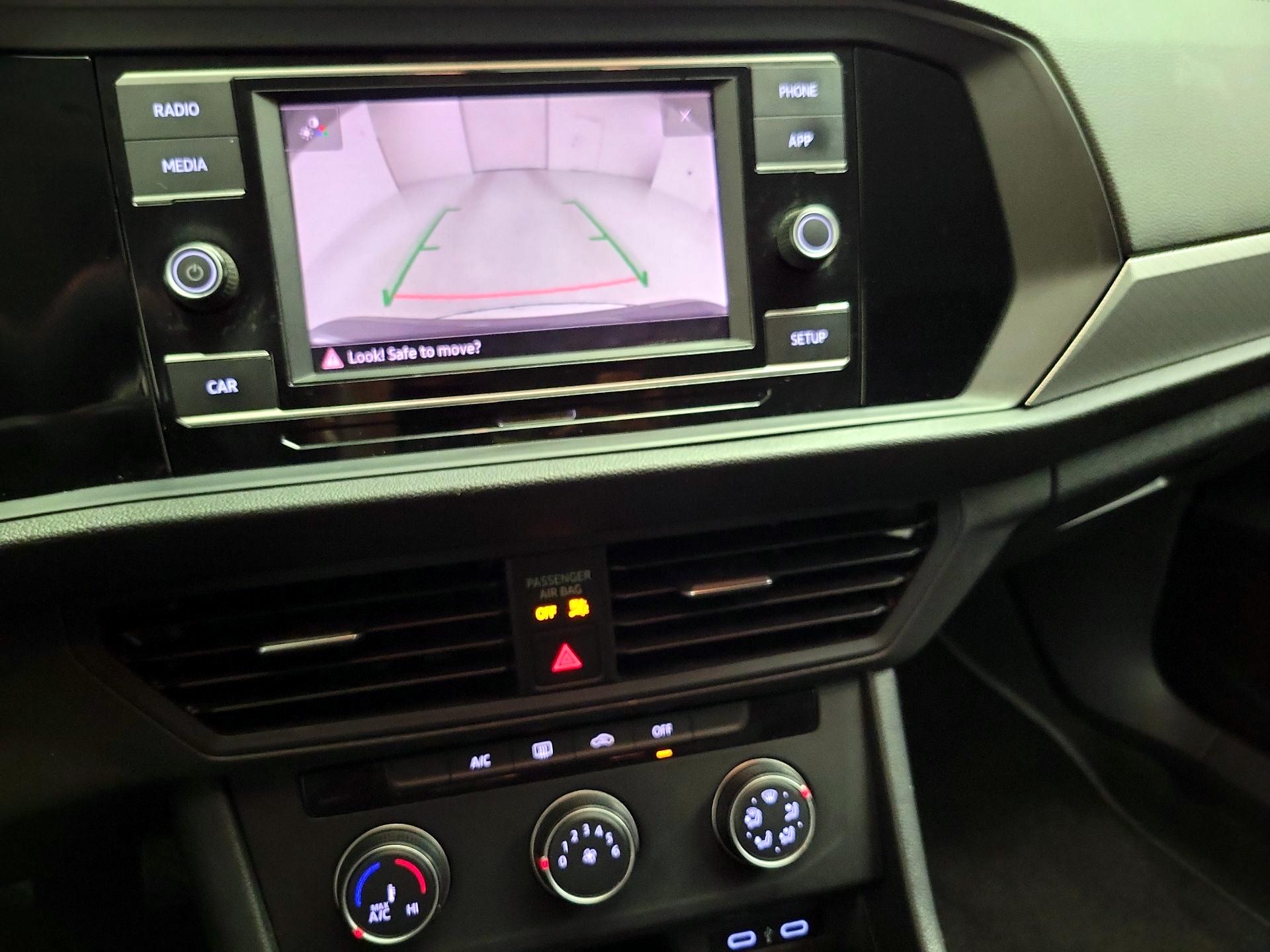 Thumbnail: 2020 Volkswagen Jetta - 14